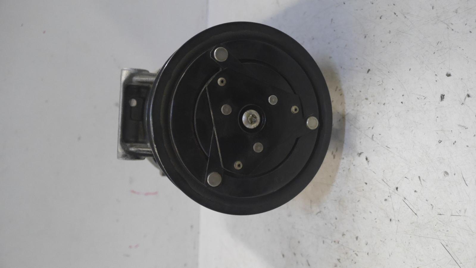 View Auto part A/C Compressor Maserati Quattroporte 2006