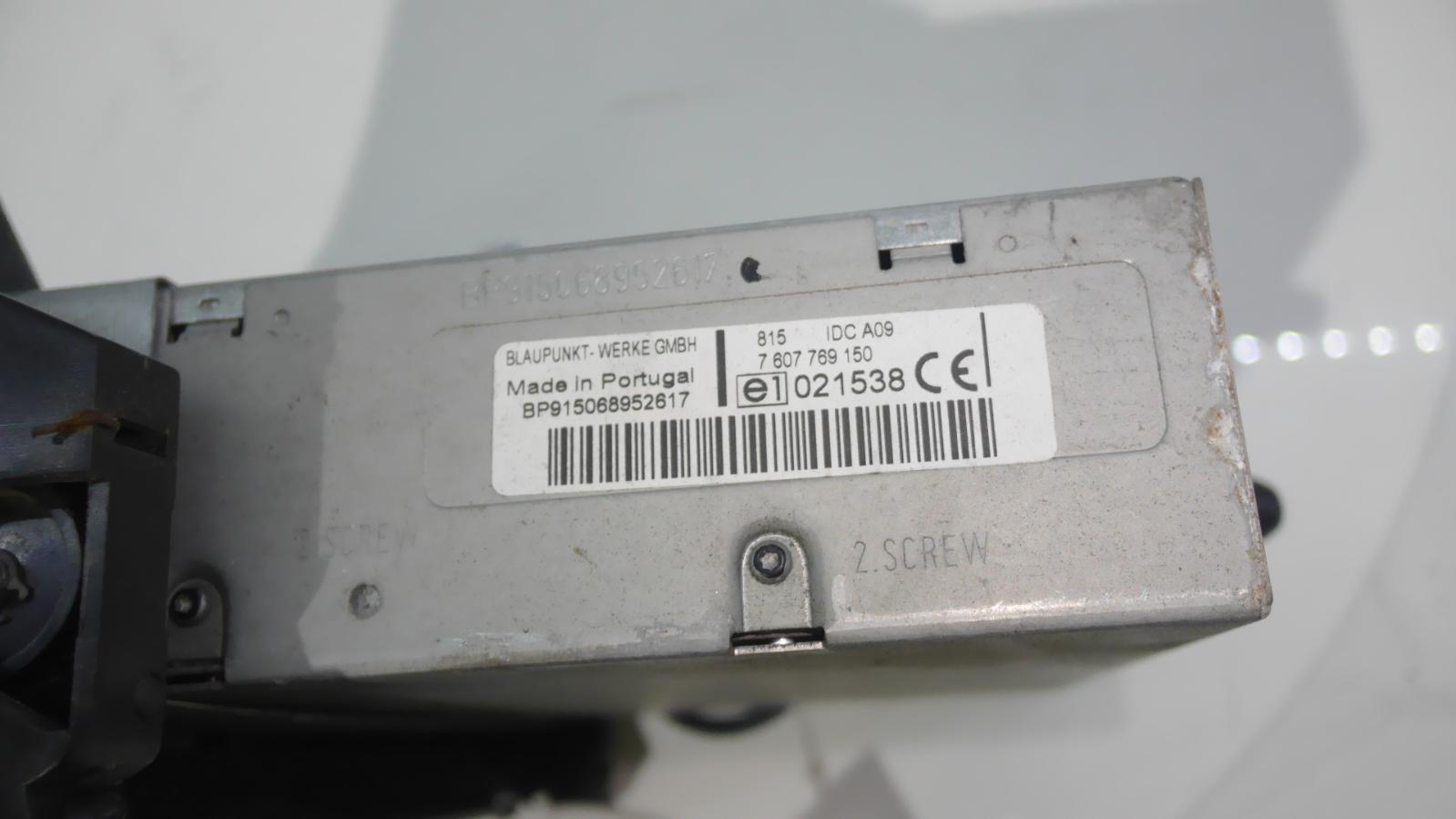 2006 Maserati Quattroporte Radio/Cd/Dvd/Sat/Tv View Auto part Radio/Cd/Dvd/Sat/Tv Maserati Quattroporte 2006