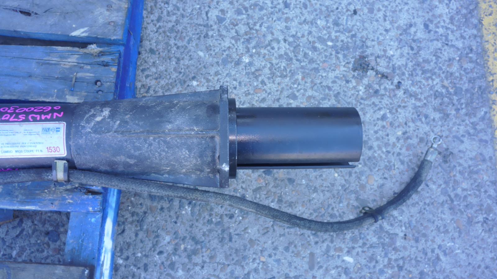 2004 Maserati 4200gt Rear Drive Shaft View Auto part Rear Drive Shaft Maserati 4200gt 2004
