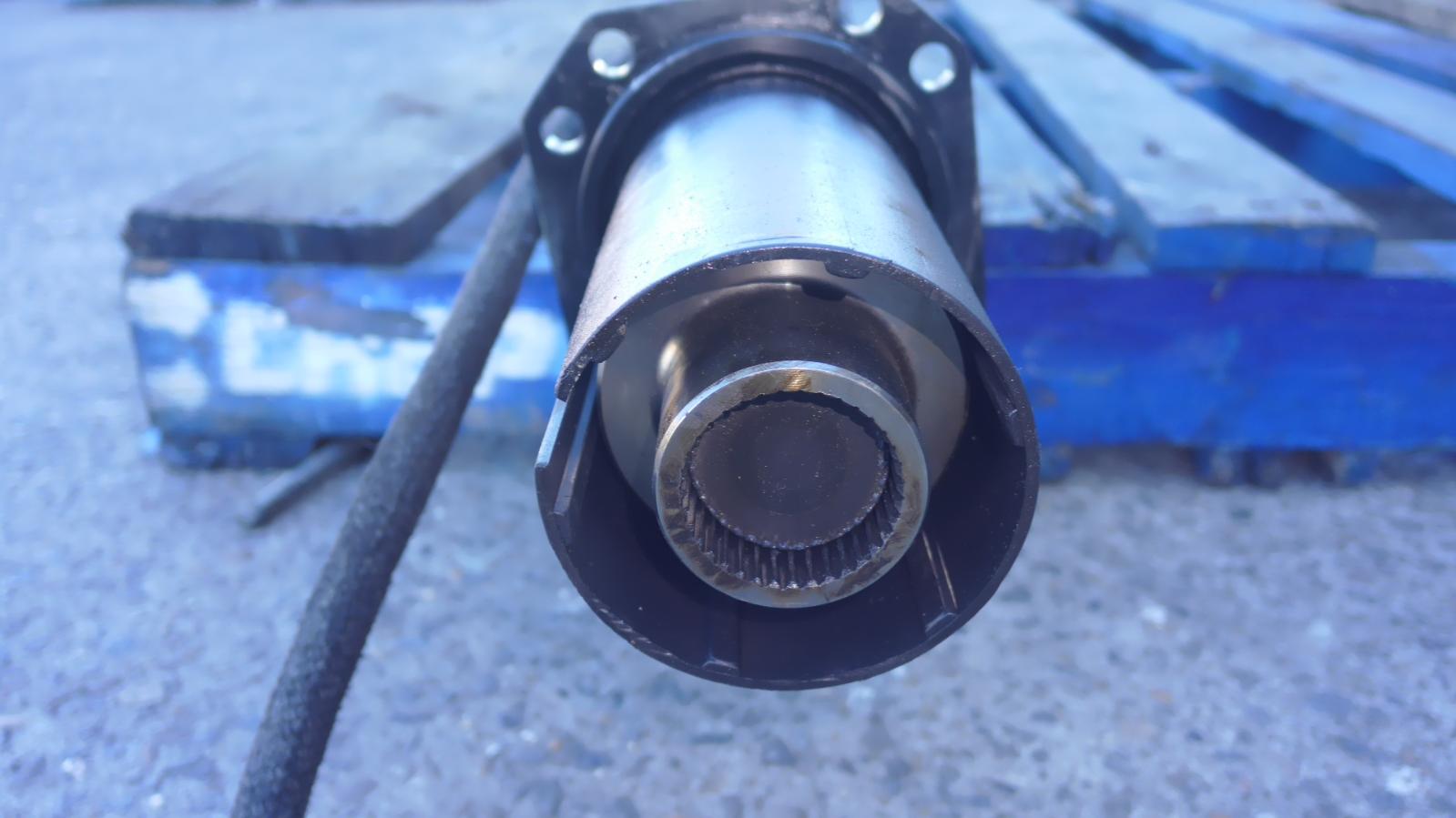 2004 Maserati 4200gt Rear Drive Shaft View Auto part Rear Drive Shaft Maserati 4200gt 2004