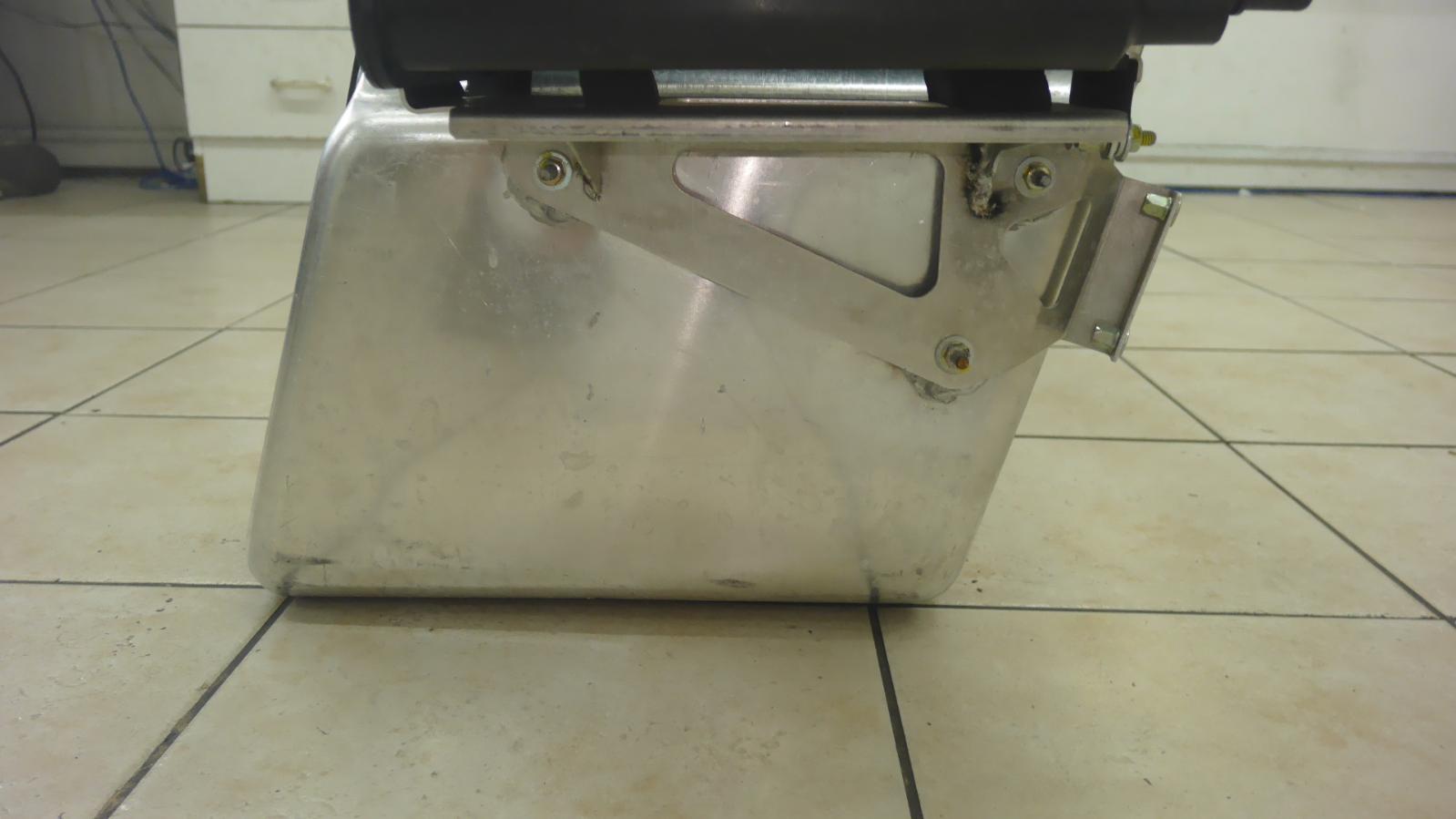 View Auto part Fuel Tank Maserati 4200gt 2004