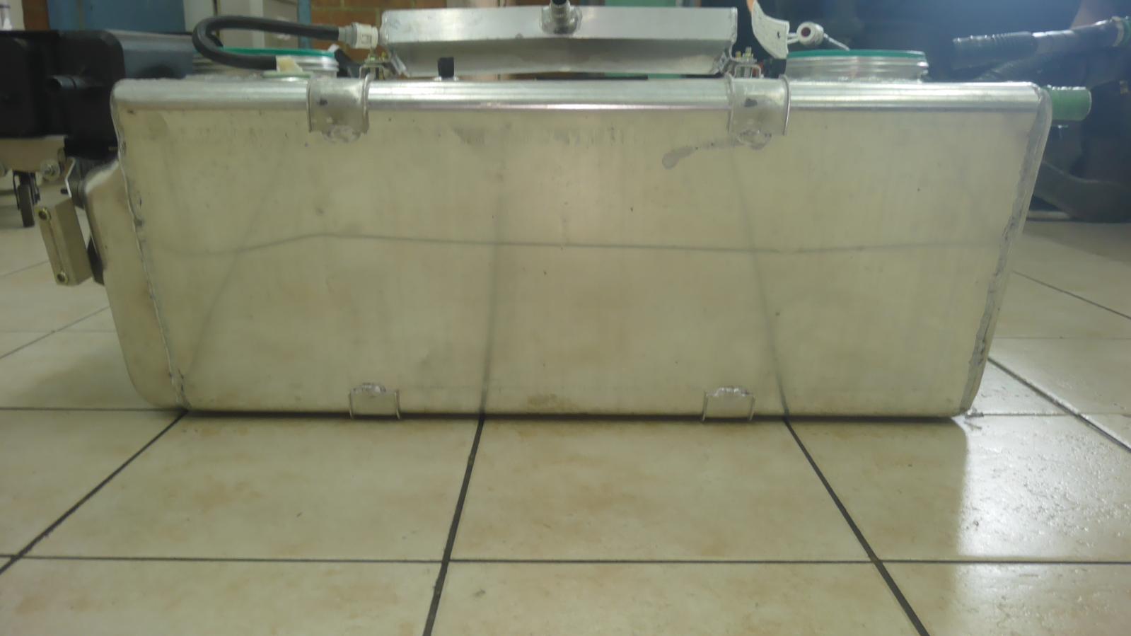 View Auto part Fuel Tank Maserati 4200gt 2004