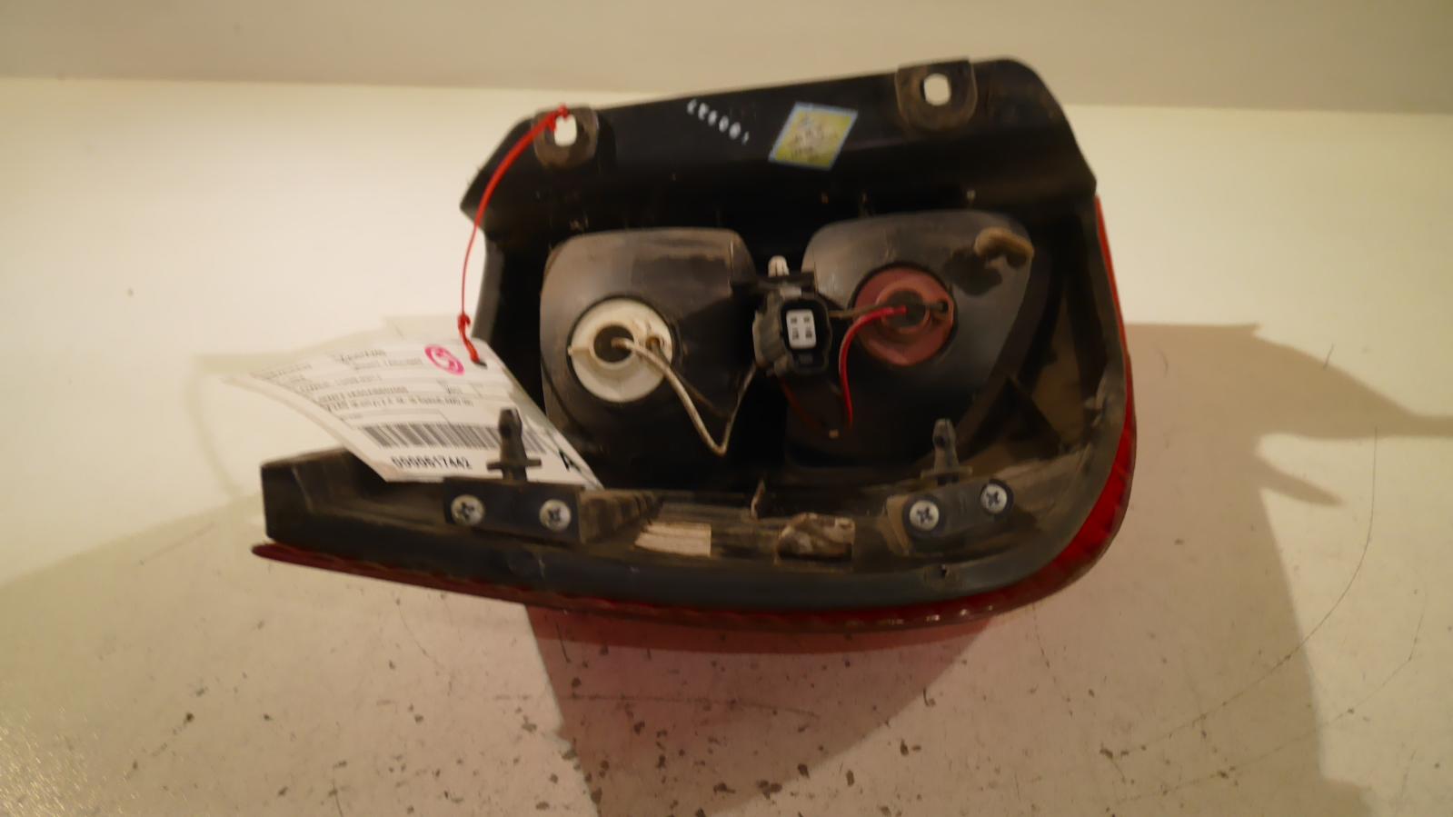 View Auto part Right Taillight Great Wall X200/x240 2011