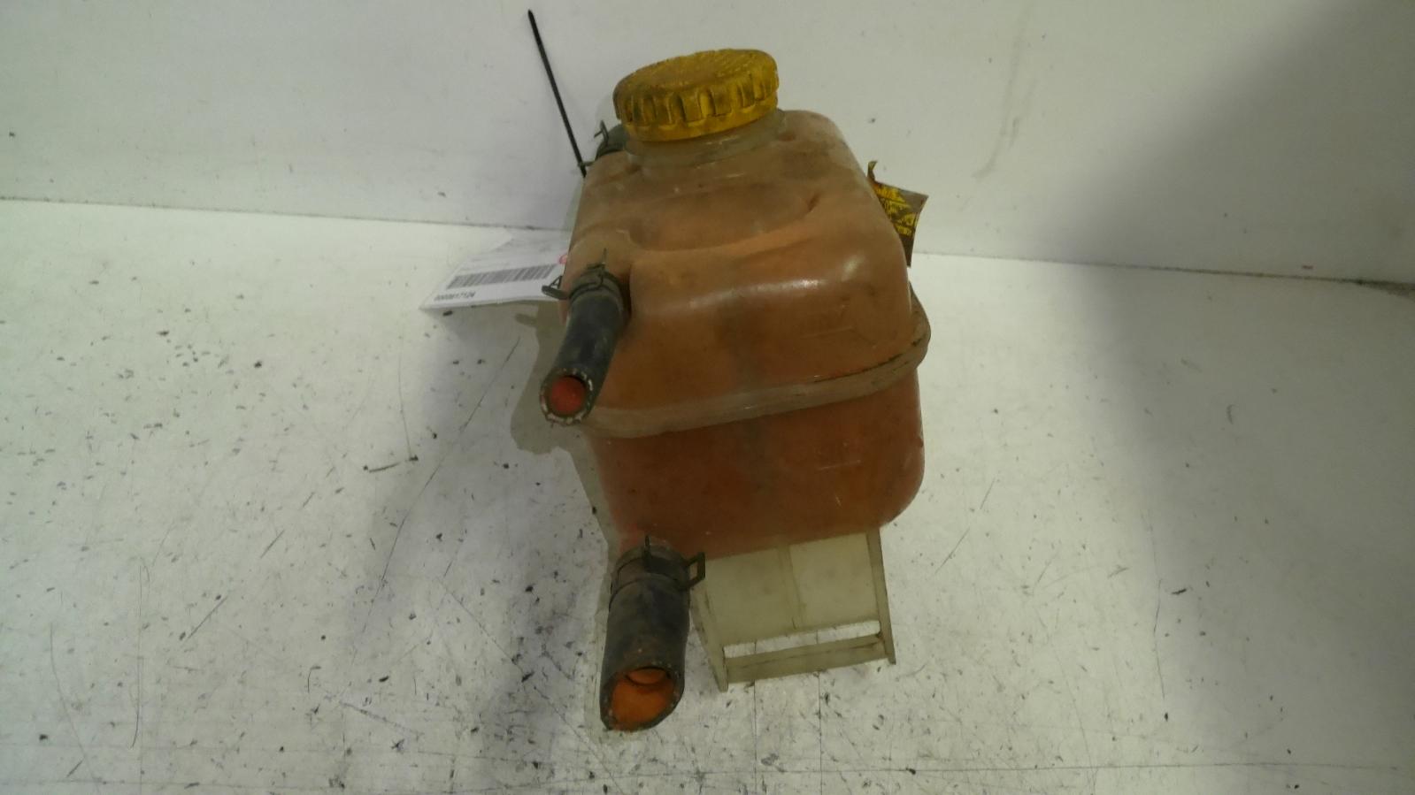 View Auto part Overflow Bottle Daewoo Leganza 2002