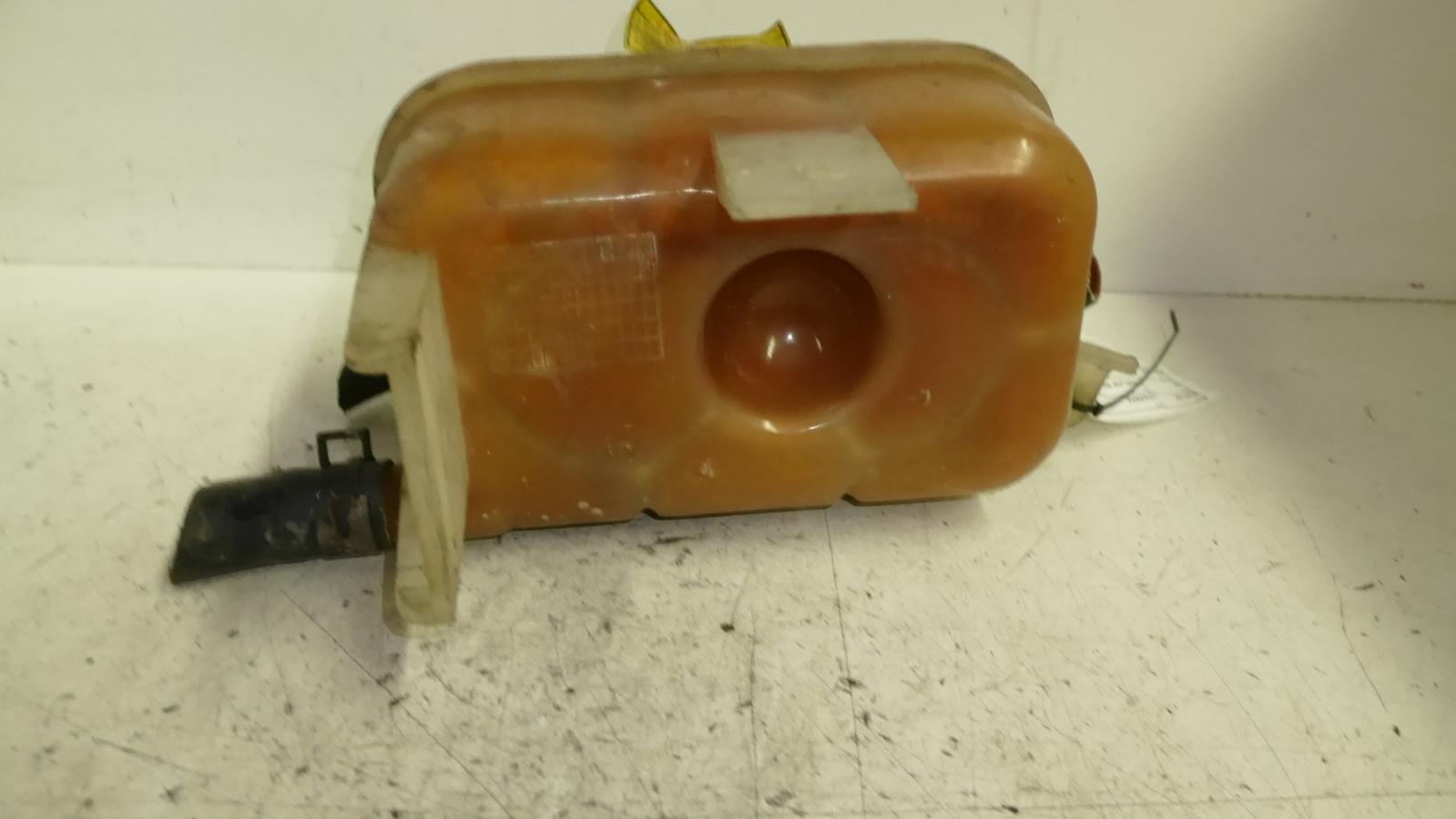 View Auto part Overflow Bottle Daewoo Leganza 2002