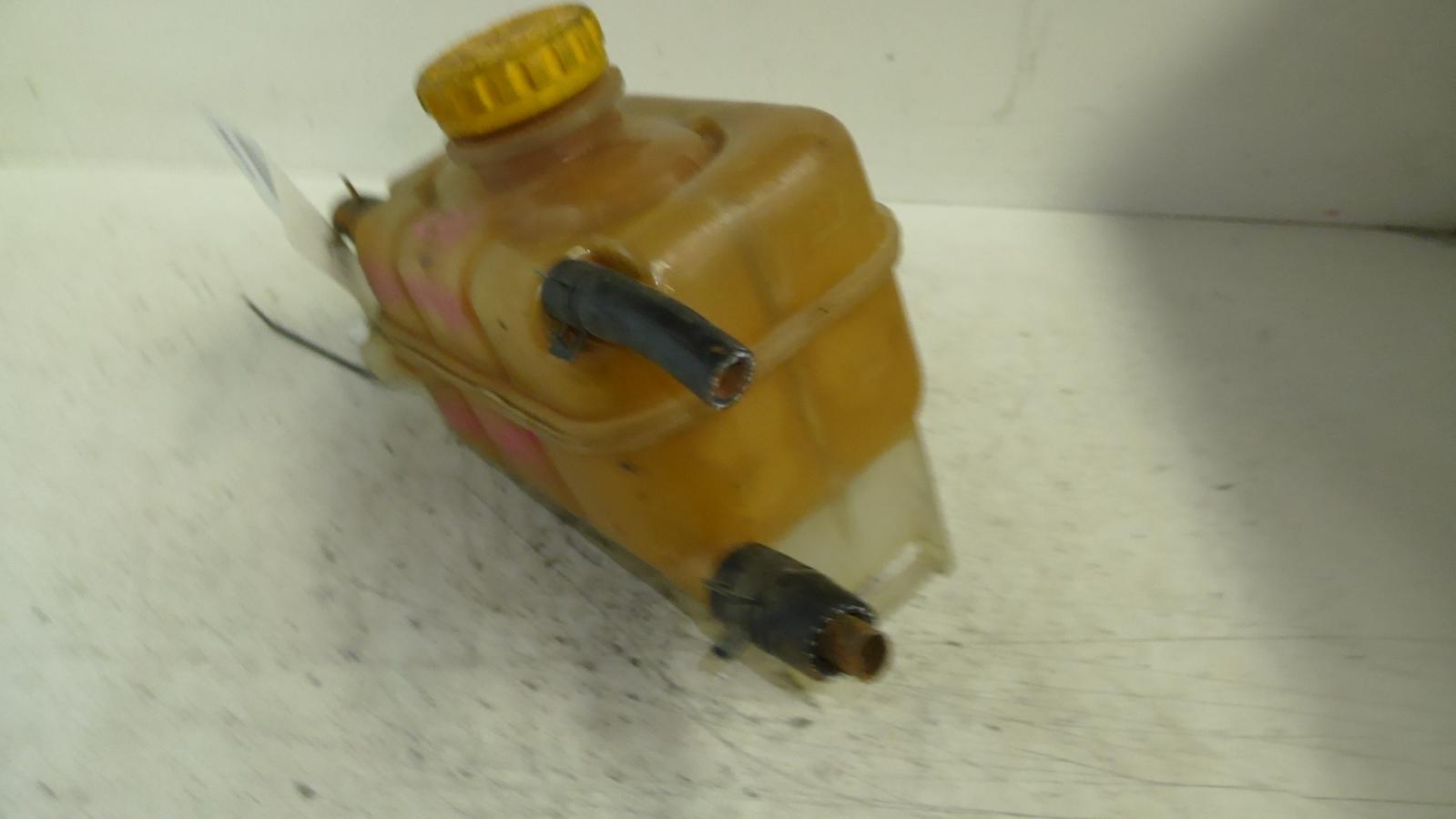 View Auto part Overflow Bottle Daewoo Leganza 2002