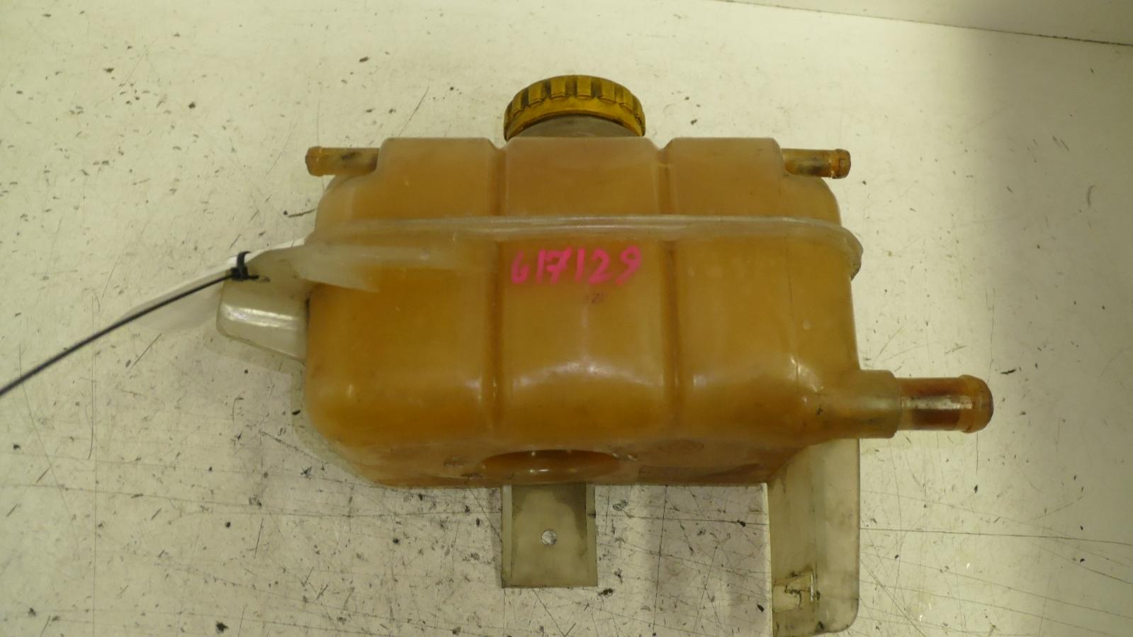 View Auto part Overflow Bottle Daewoo Leganza 2002