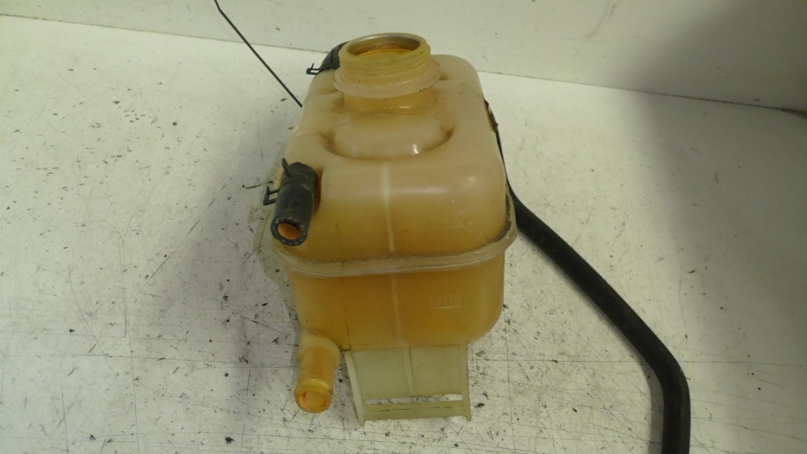 View Auto part Overflow Bottle Daewoo Leganza 2002