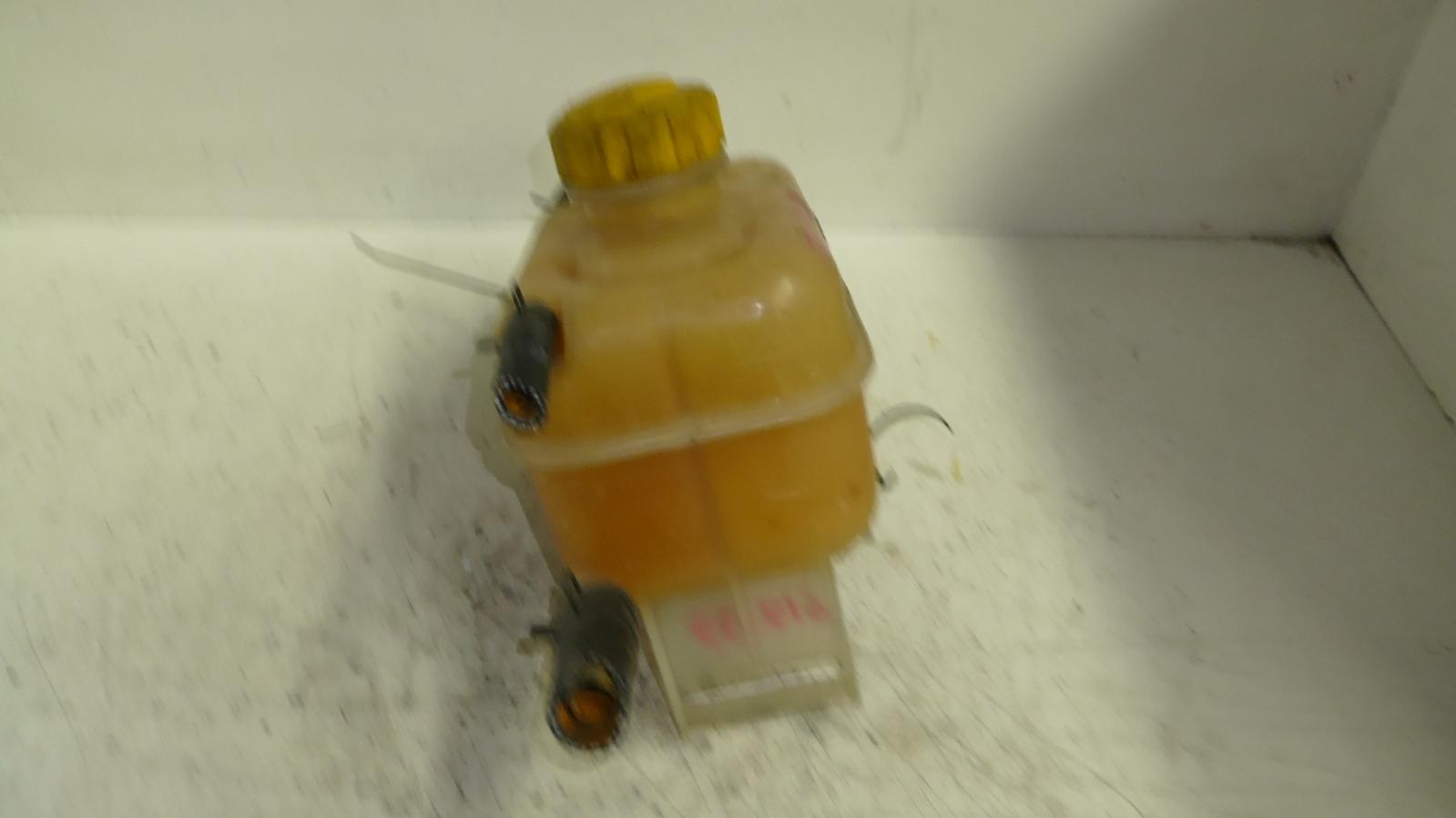 View Auto part Overflow Bottle Daewoo Leganza 2002