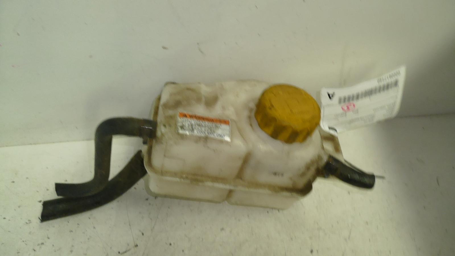 View Auto part Overflow Bottle Daewoo Kalos 2004