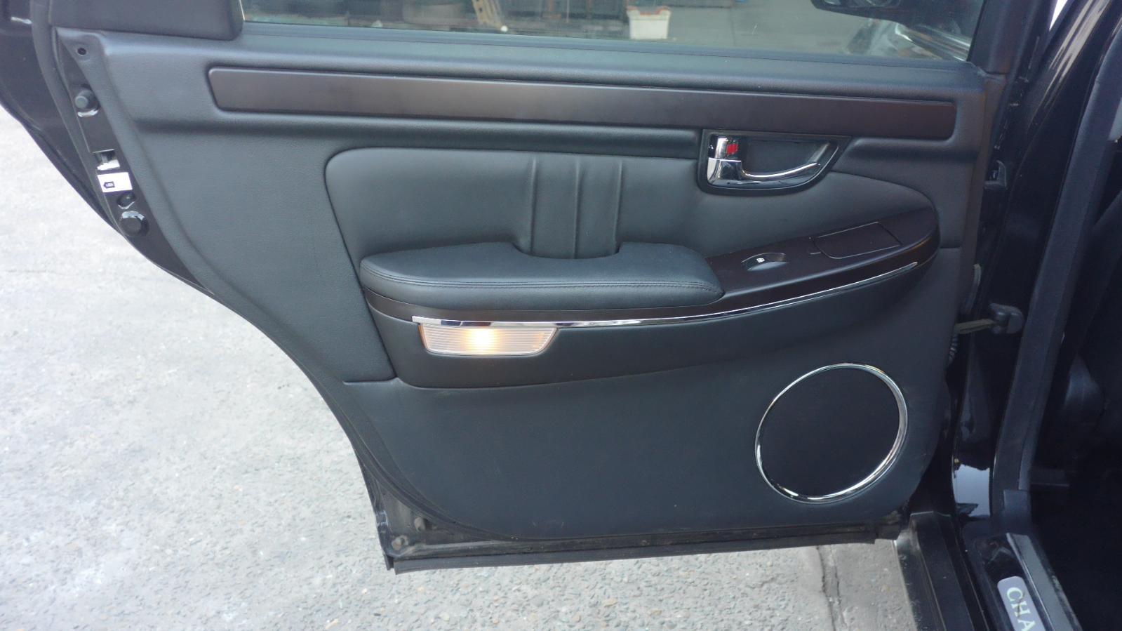2005 Ssangyong Chairman Door Trim View Auto part Door Trim Ssangyong Chairman 2005