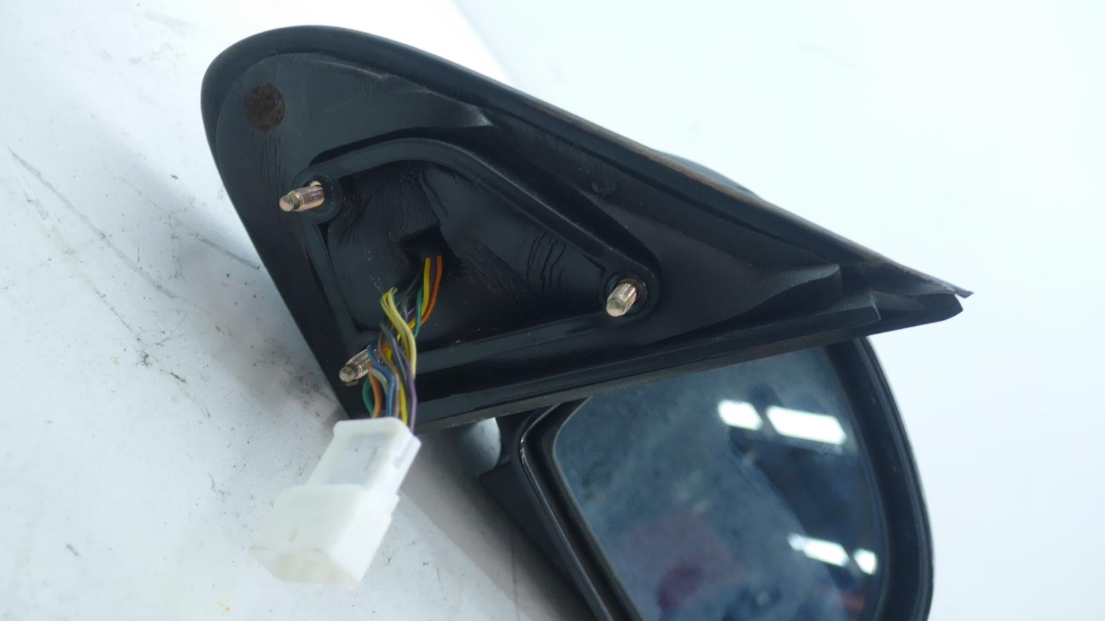 2005 Ssangyong Chairman Right Door Mirror View Auto part Right Door Mirror Ssangyong Chairman 2005