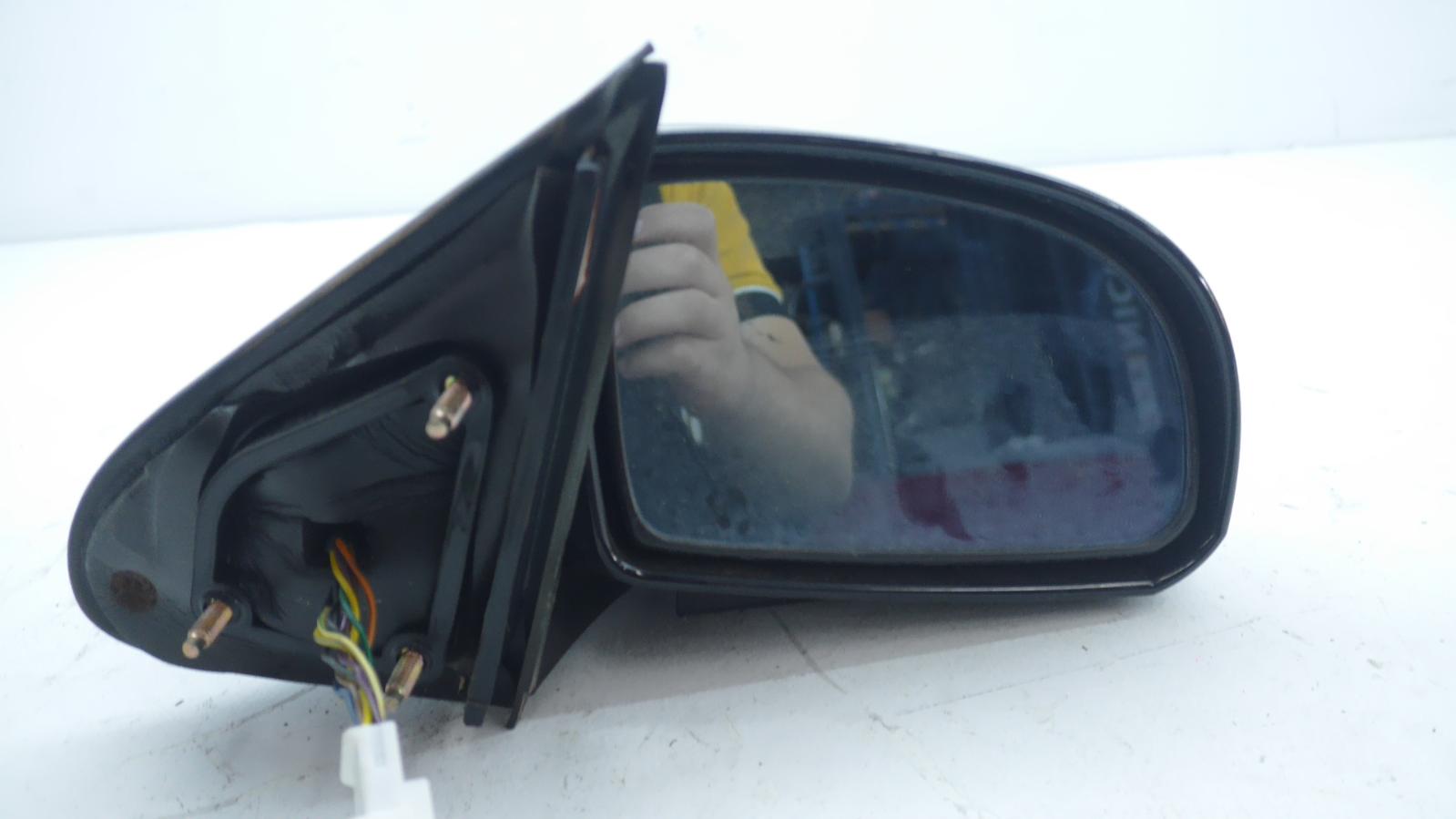 2005 Ssangyong Chairman Right Door Mirror View Auto part Right Door Mirror Ssangyong Chairman 2005