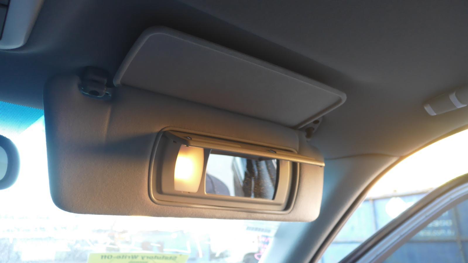 View Auto part Sunvisor Ssangyong Chairman 2005