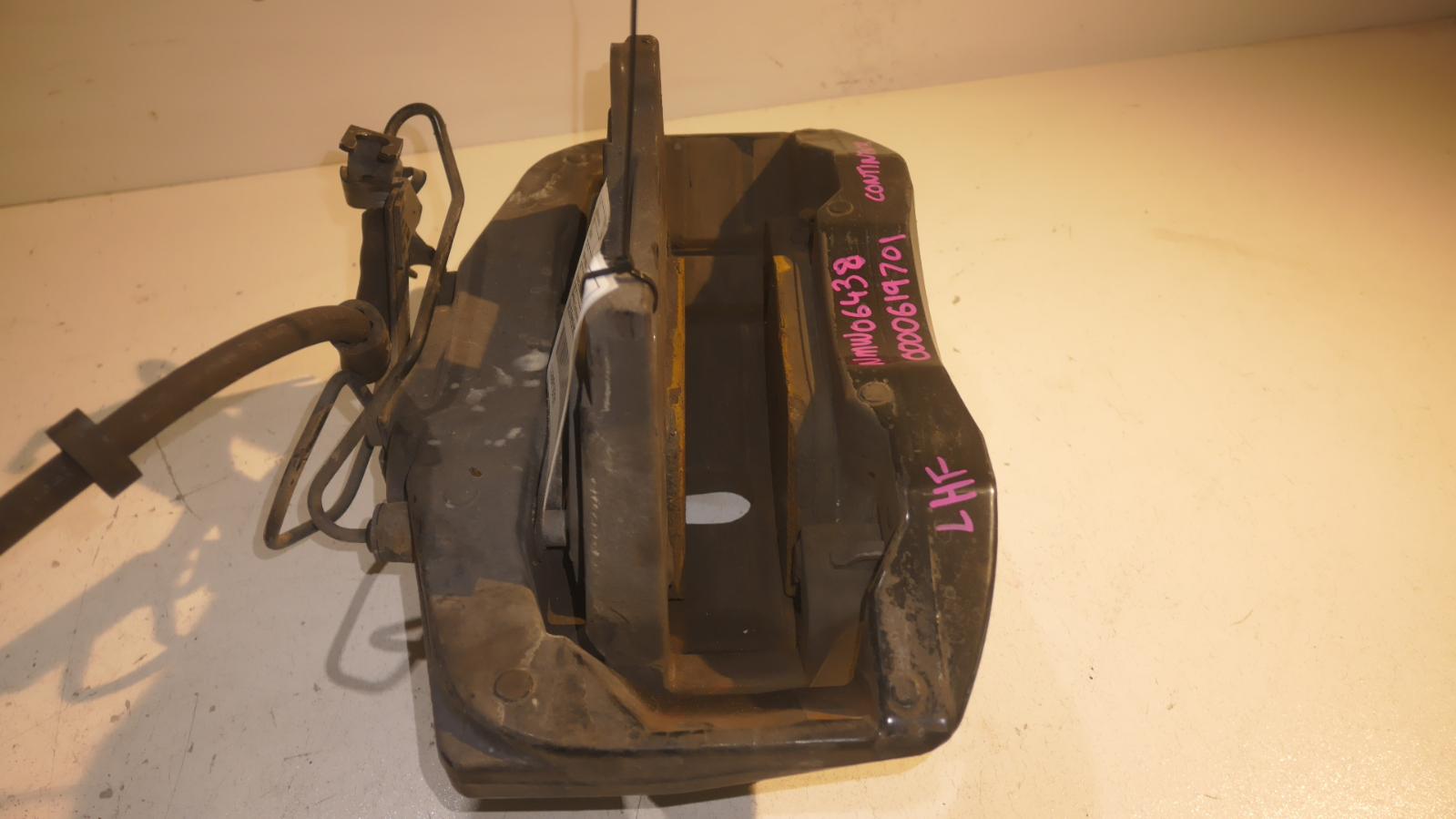 View Auto part Caliper Bentley Continental 2007