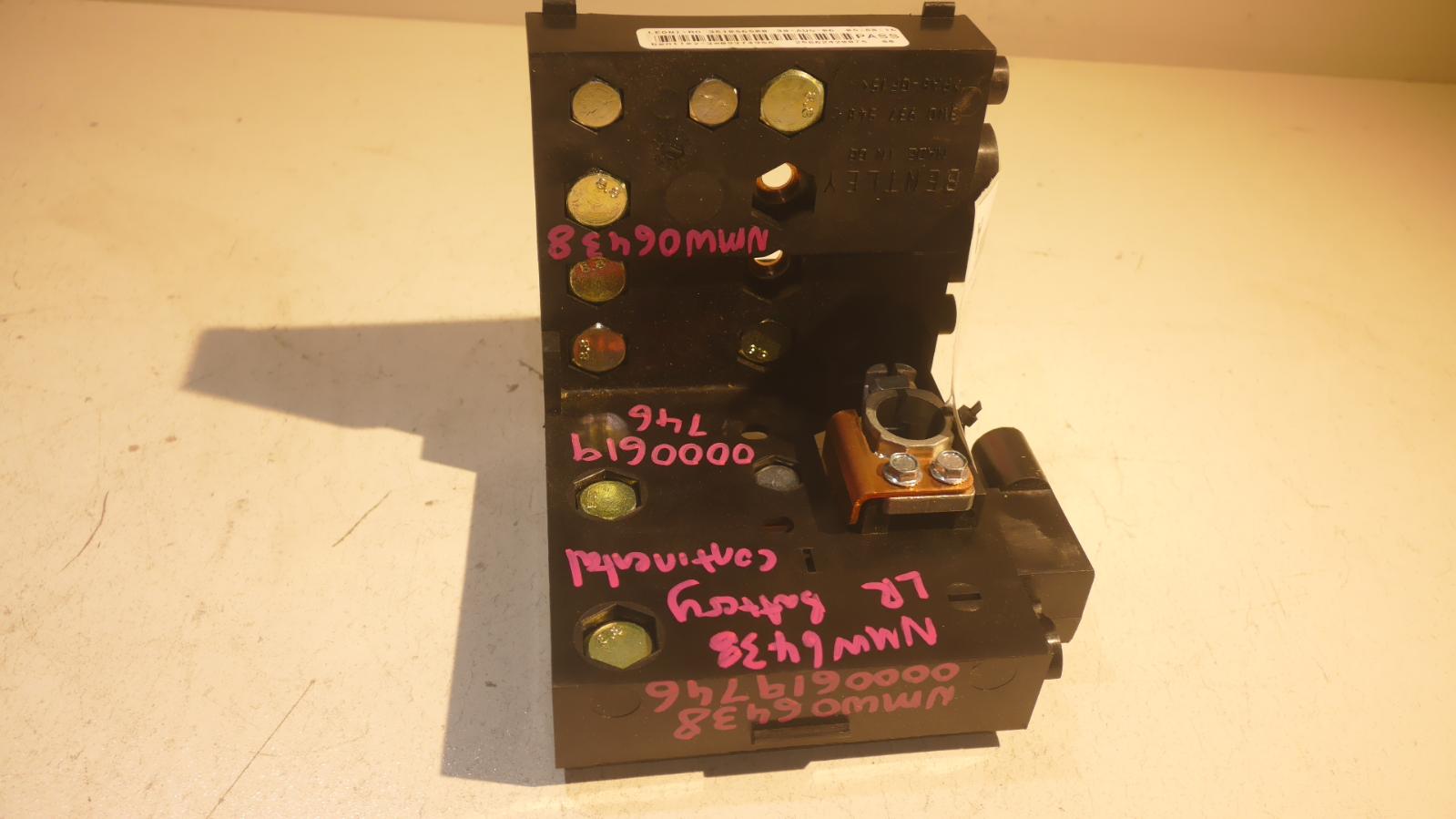 View Auto part Fuse Box Bentley Continental 2007