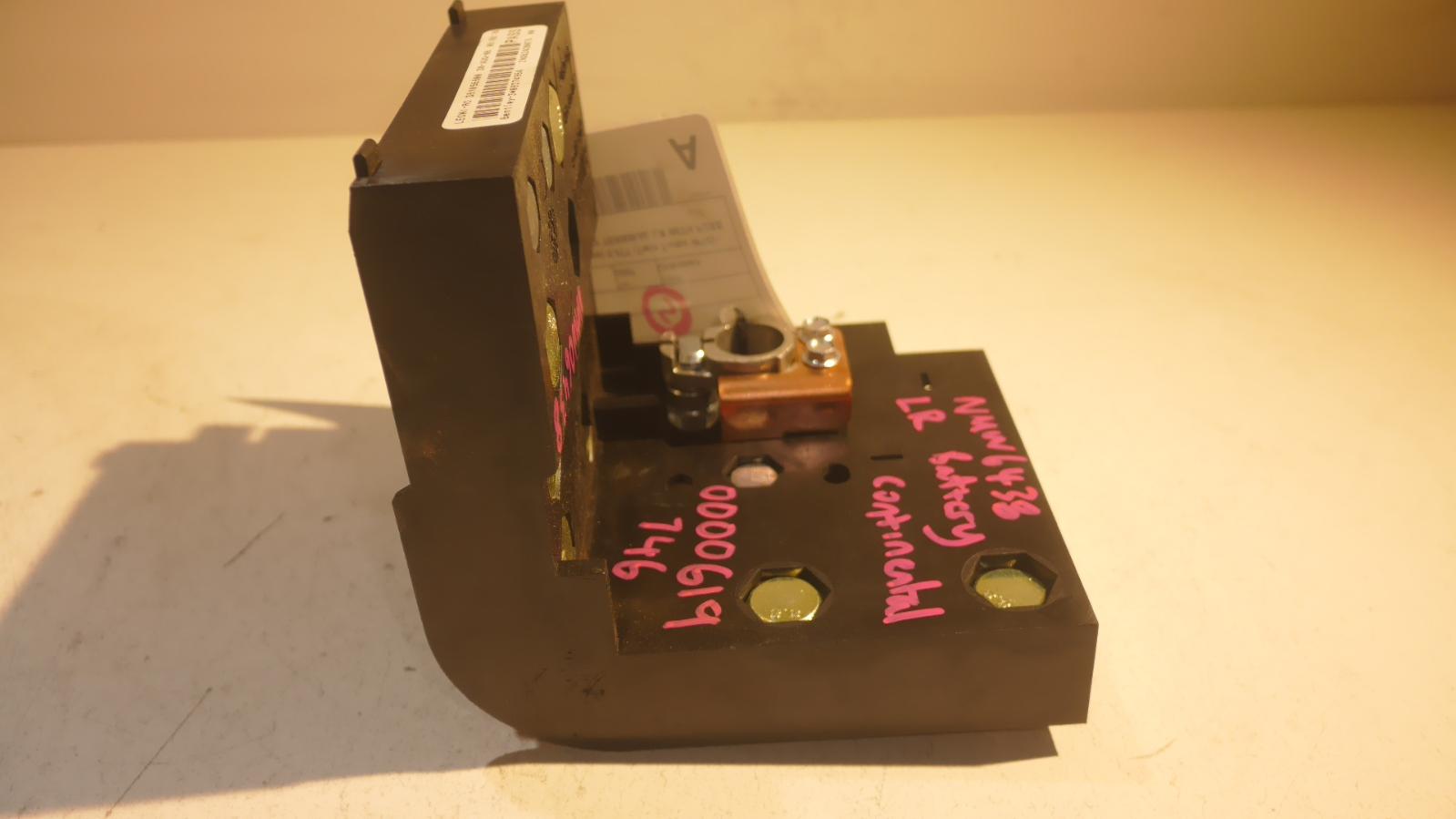 View Auto part Fuse Box Bentley Continental 2007