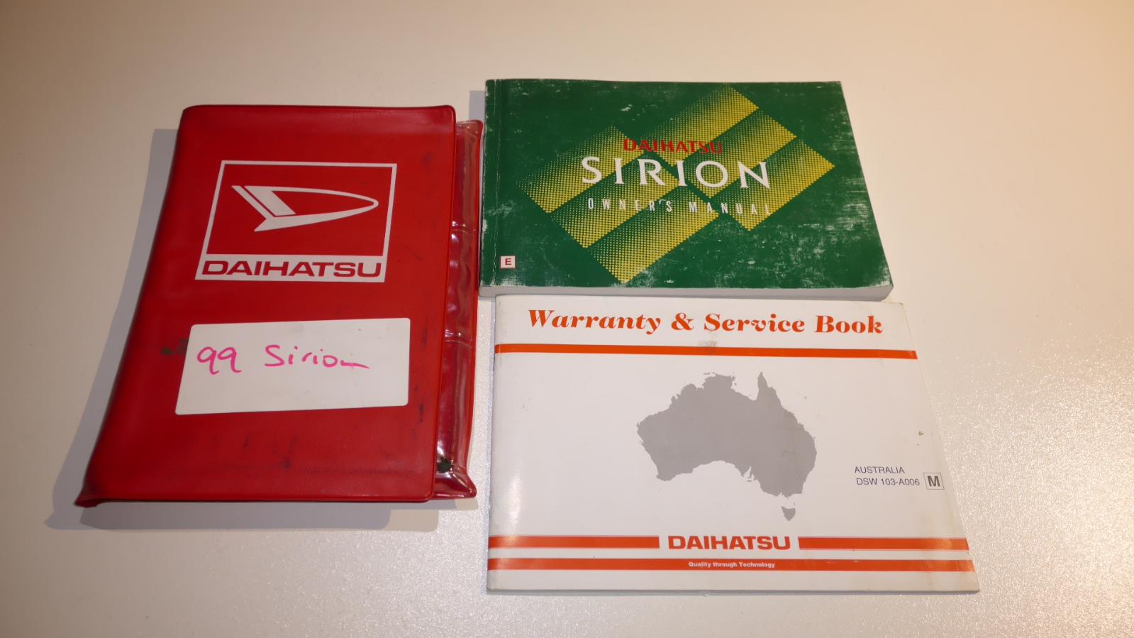 View Auto part Owners Handbook Daihatsu Sirion 1999