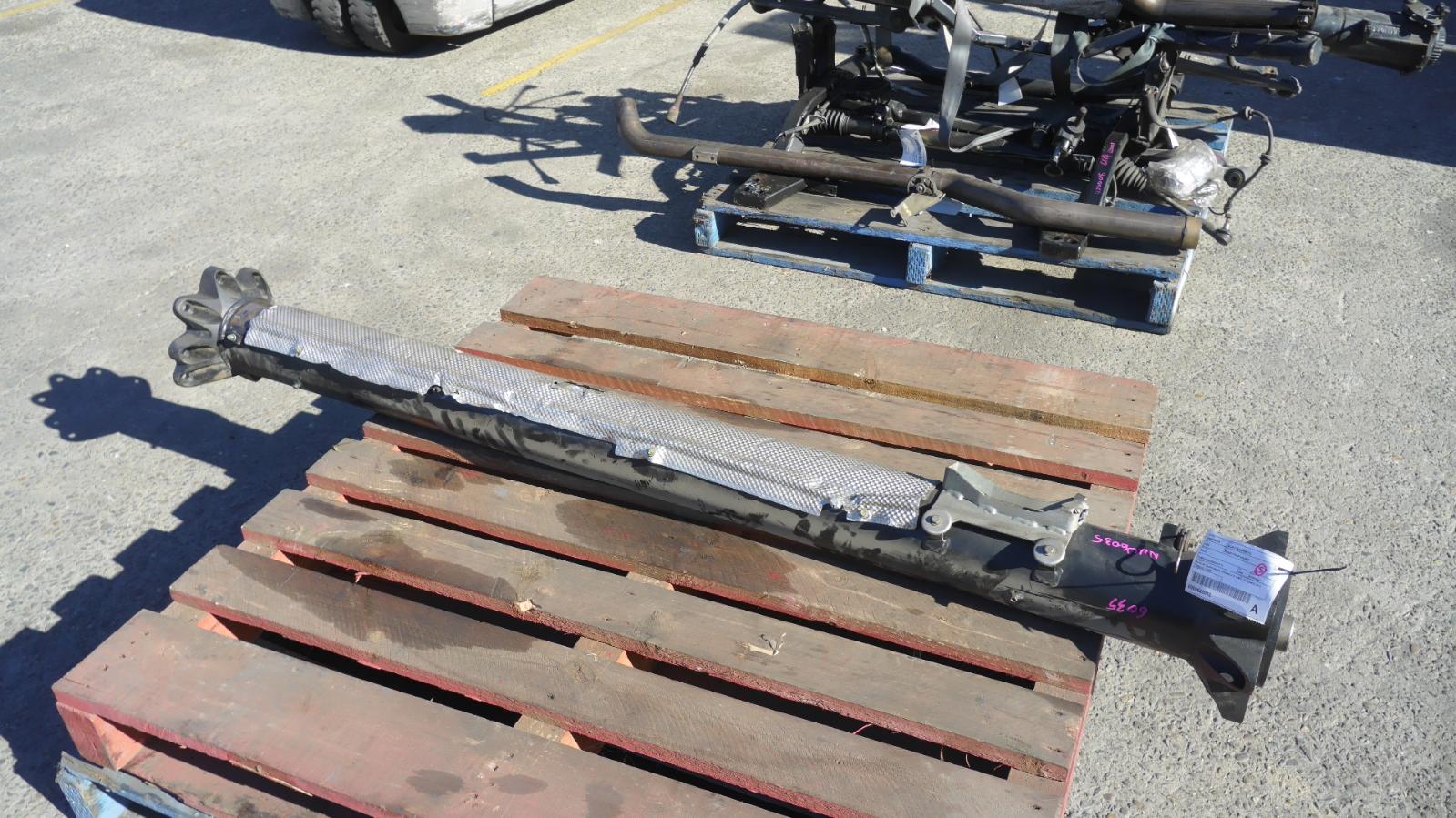 2006 Maserati Quattroporte Rear Drive Shaft View Auto part Rear Drive Shaft Maserati Quattroporte 2006