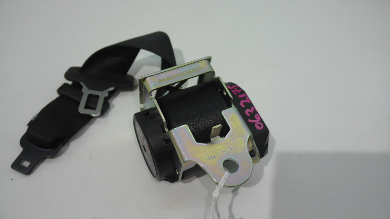 View Auto part Seatbelt/Stalk Maserati Ghibli  2015