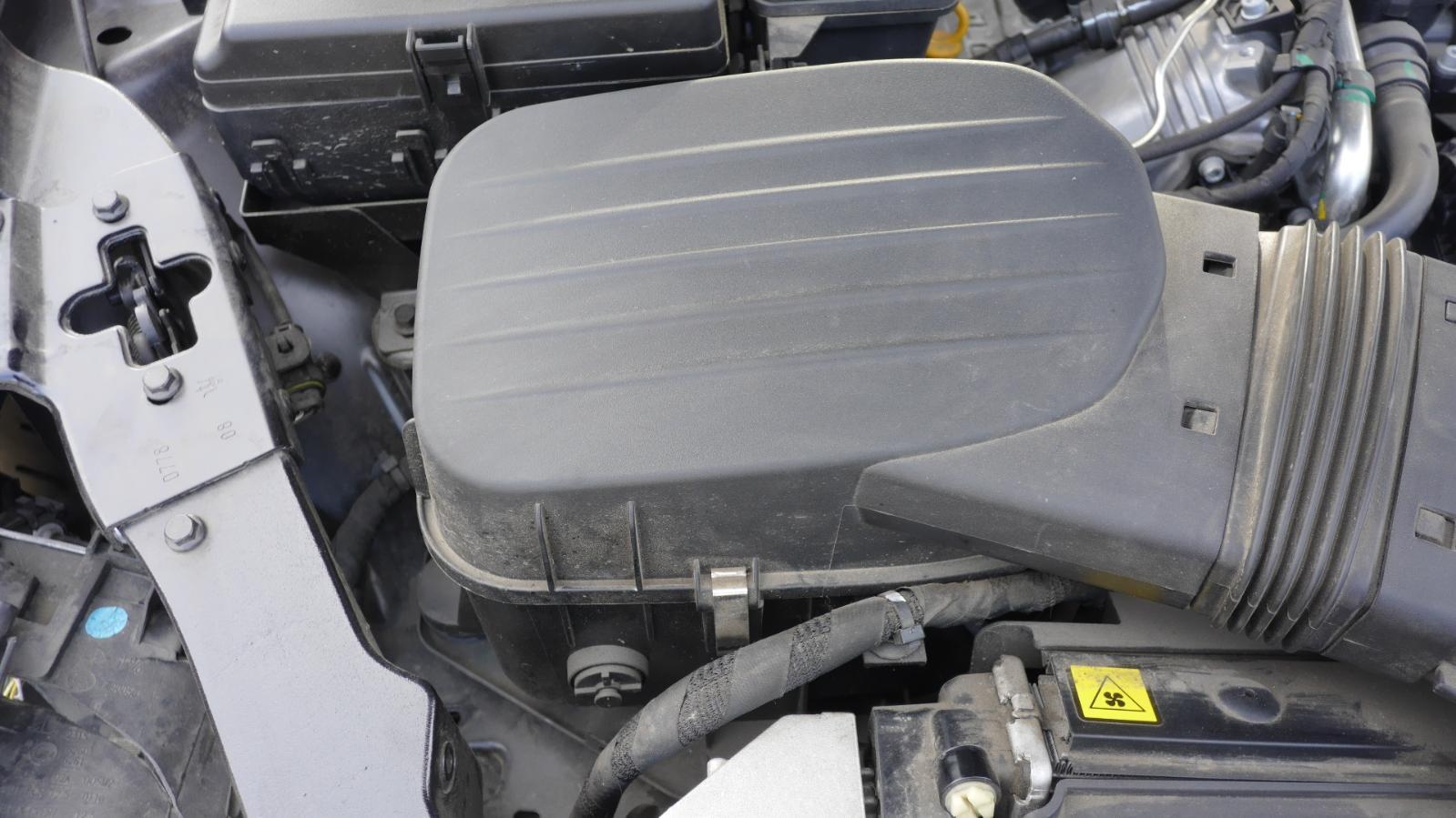 View Auto part Air Cleaner/Box Maserati Ghibli  2015