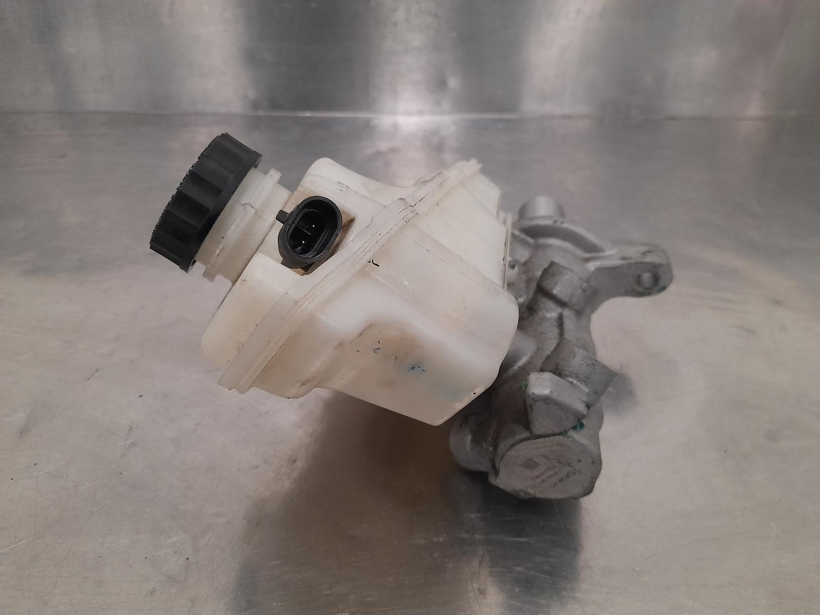 View Auto part Master Cylinder Maserati Ghibli  2015