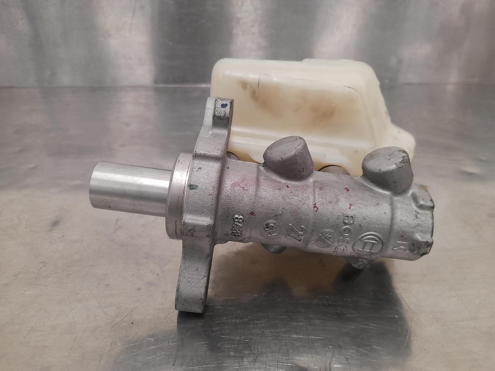 View Auto part Master Cylinder Maserati Ghibli  2015