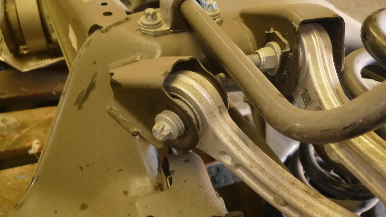 2015 Maserati Ghibli Left Rear Trailing Arm View Auto part Left Rear Trailing Arm Maserati Ghibli 2015