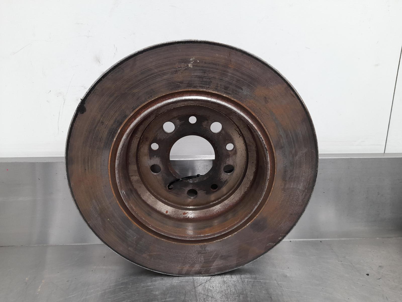 2015 Maserati Ghibli Rear Brake Disc/Drum View Auto part Rear Brake Disc/Drum Maserati Ghibli 2015