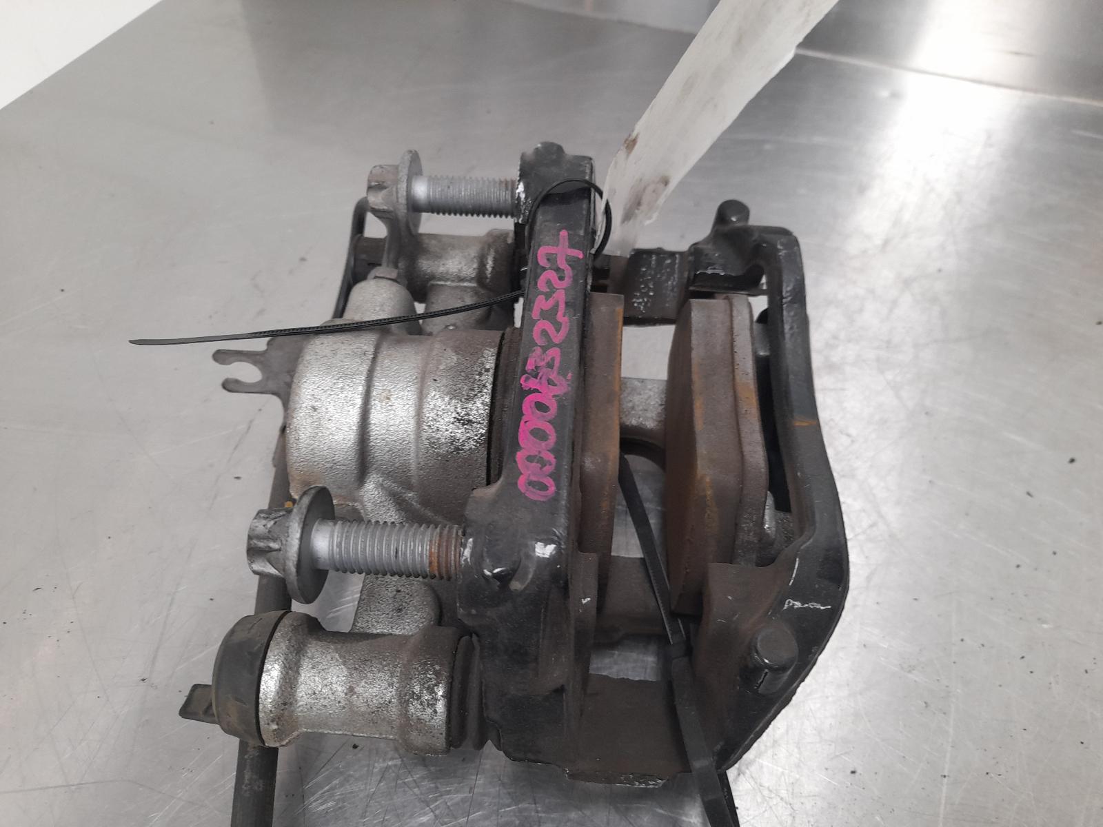View Auto part Caliper Maserati Ghibli  2015
