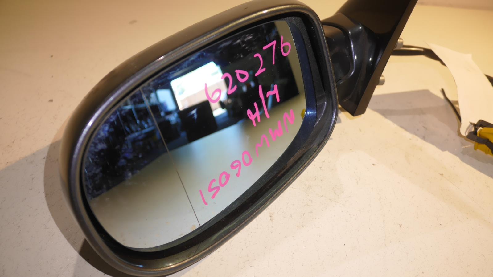 2005 Maserati Quattroporte Left Door Mirror View Auto part Left Door Mirror Maserati Quattroporte 2005