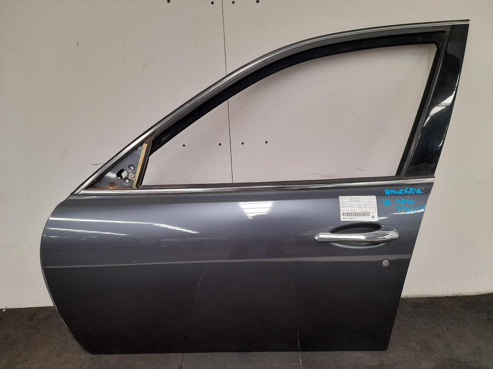 2004 Maserati Quattroporte Left Front Door View Auto part Left Front Door Maserati Quattroporte 2004