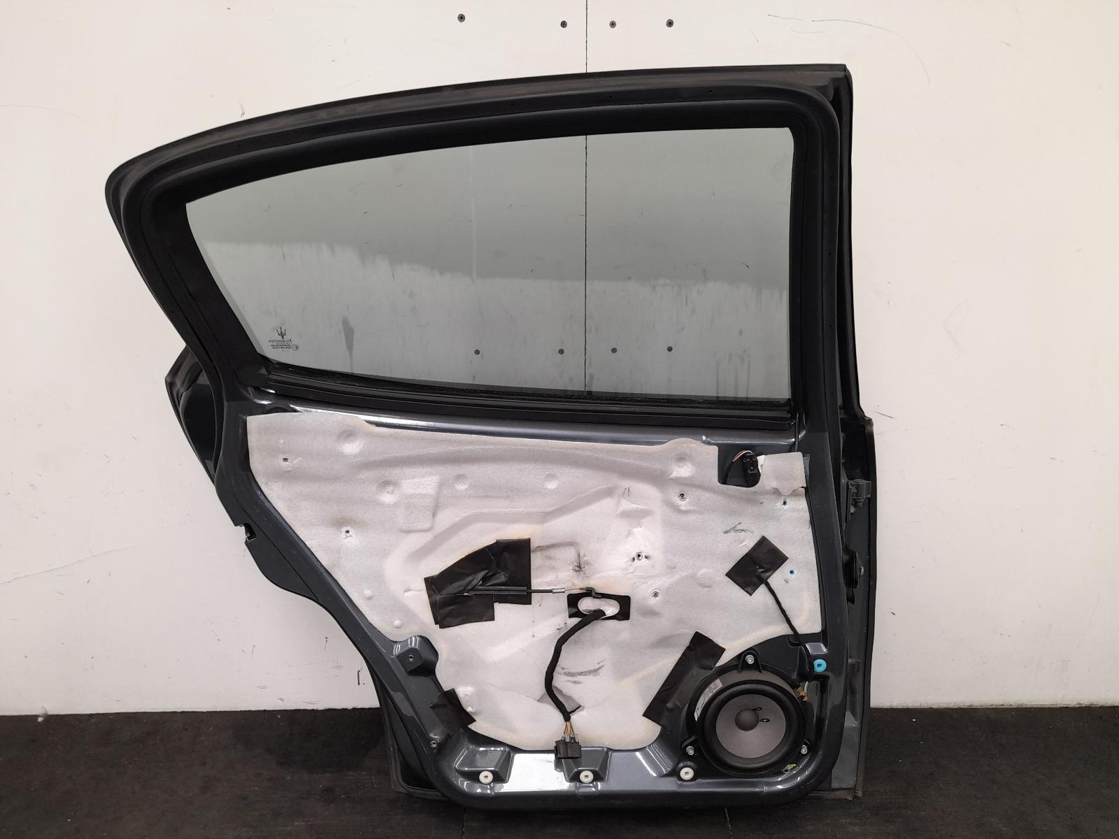 2004 Maserati Quattroporte Left Rear Door/Sliding View Auto part Left Rear Door/Sliding Maserati Quattroporte 2004