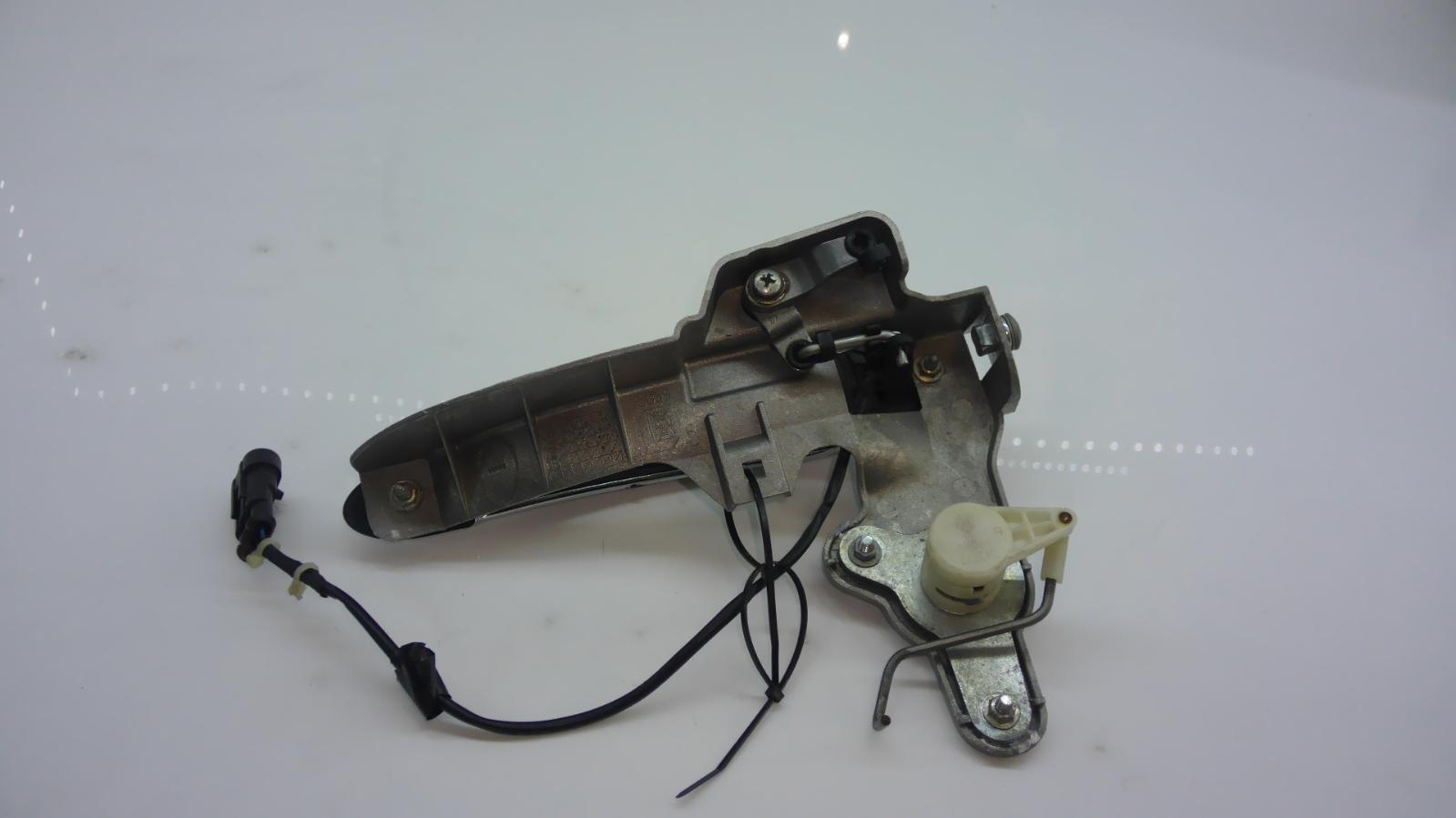 2004 Maserati Quattroporte Door Handle View Auto part Door Handle Maserati Quattroporte 2004