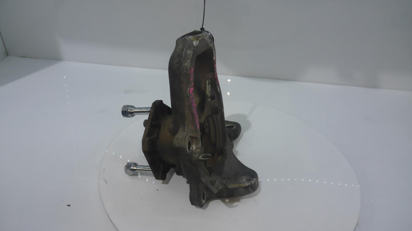 View Auto part Right Front Hub Assembly Maserati Quattroporte 2004
