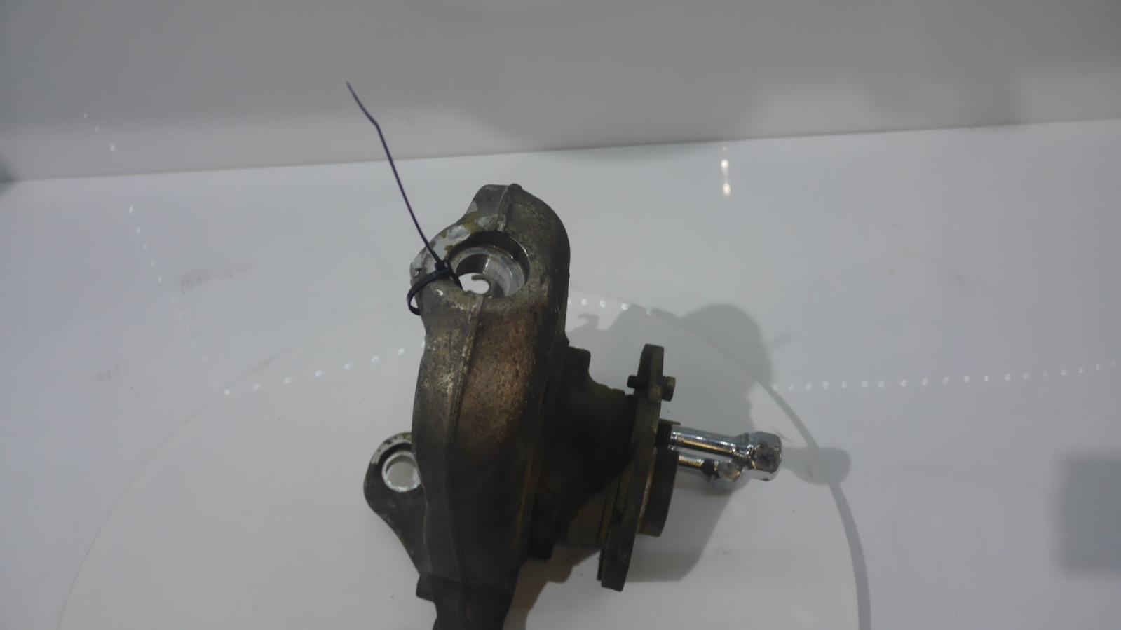 View Auto part Right Front Hub Assembly Maserati Quattroporte 2004