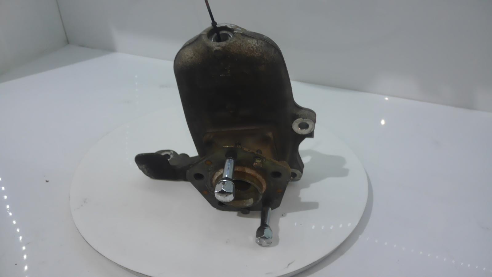 View Auto part Right Front Hub Assembly Maserati Quattroporte 2004