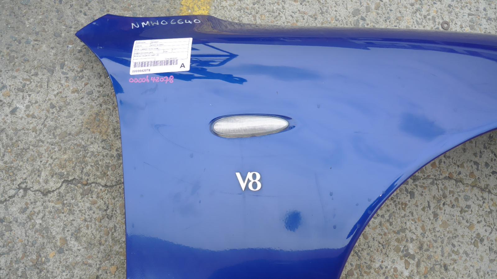 View Auto part Right Guard Maserati 4200gt 2004