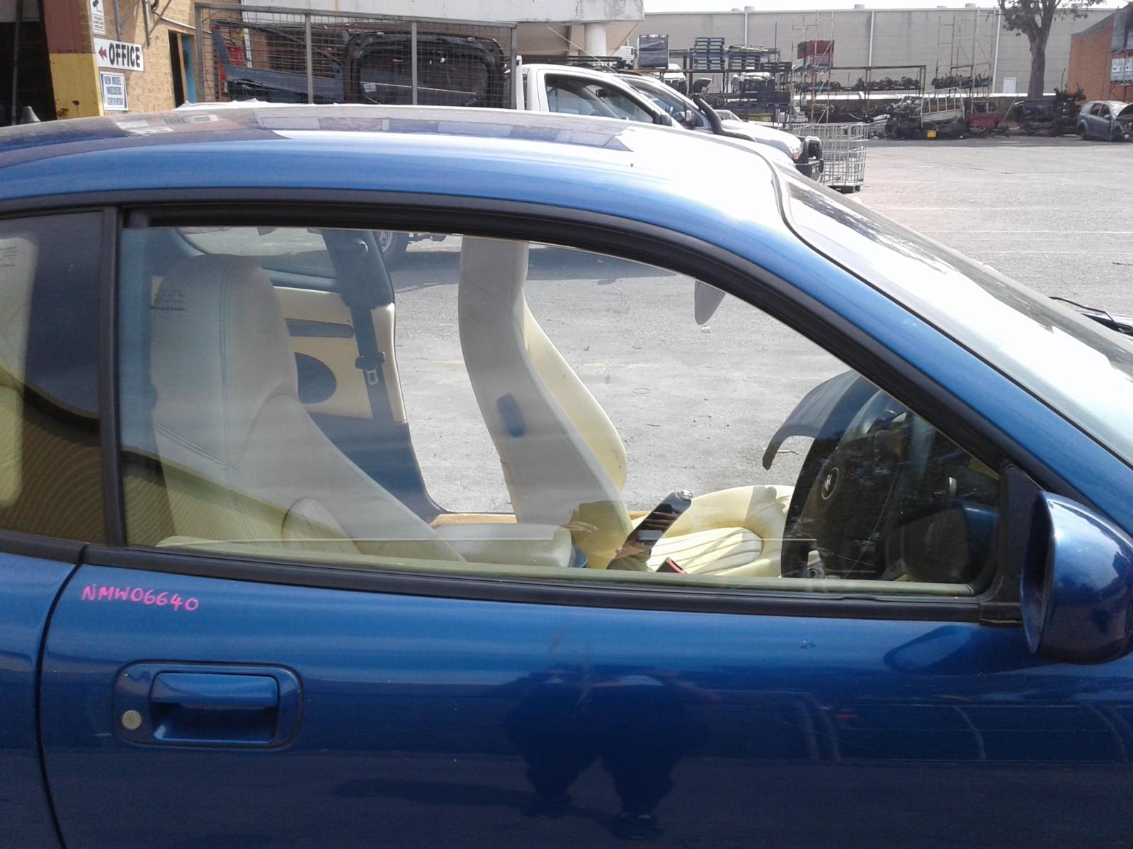 View Auto part Right Front Door Window Maserati 4200gt 2004