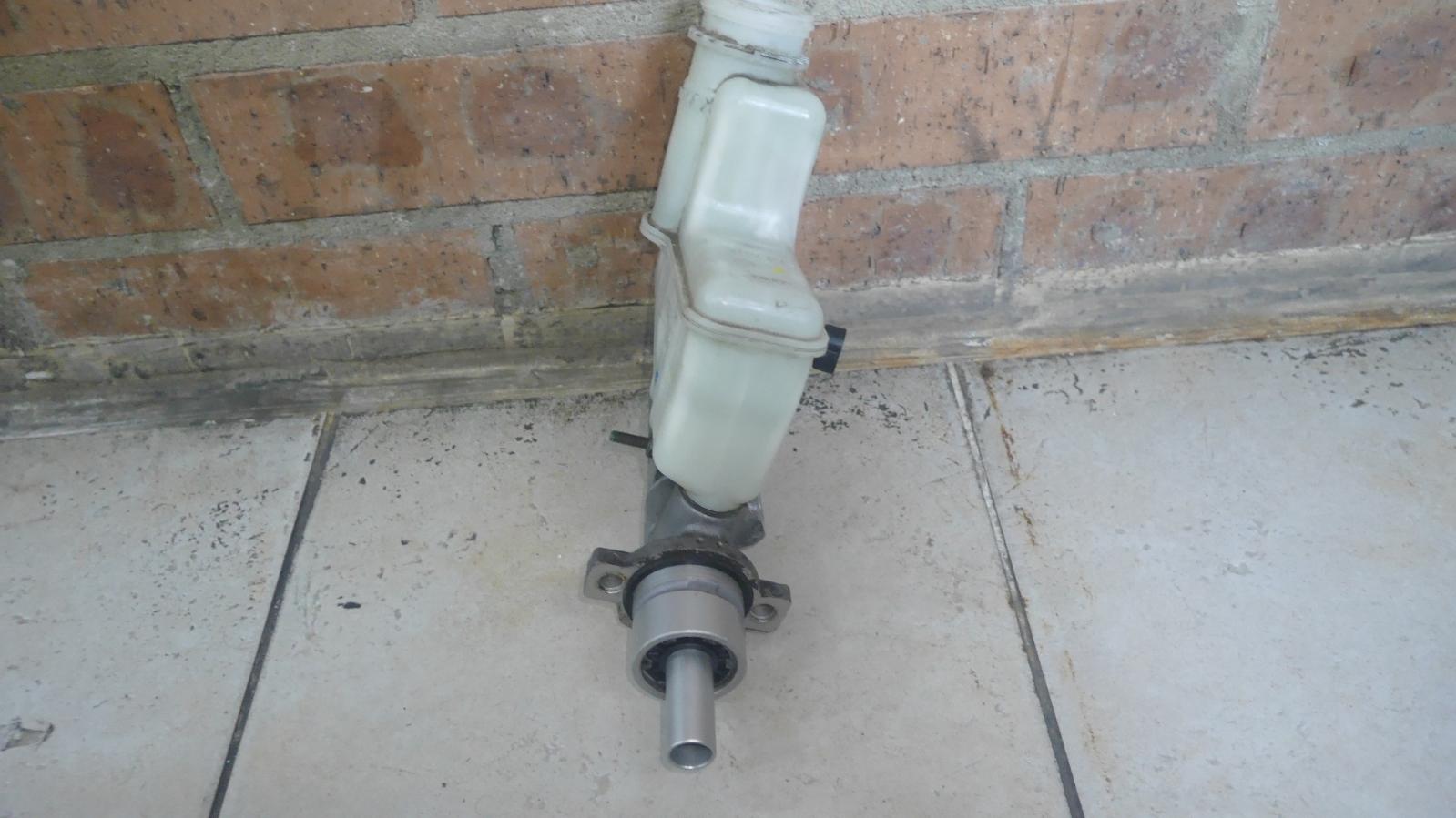 2004 Maserati 4200gt Master Cylinder View Auto part Master Cylinder Maserati 4200gt 2004