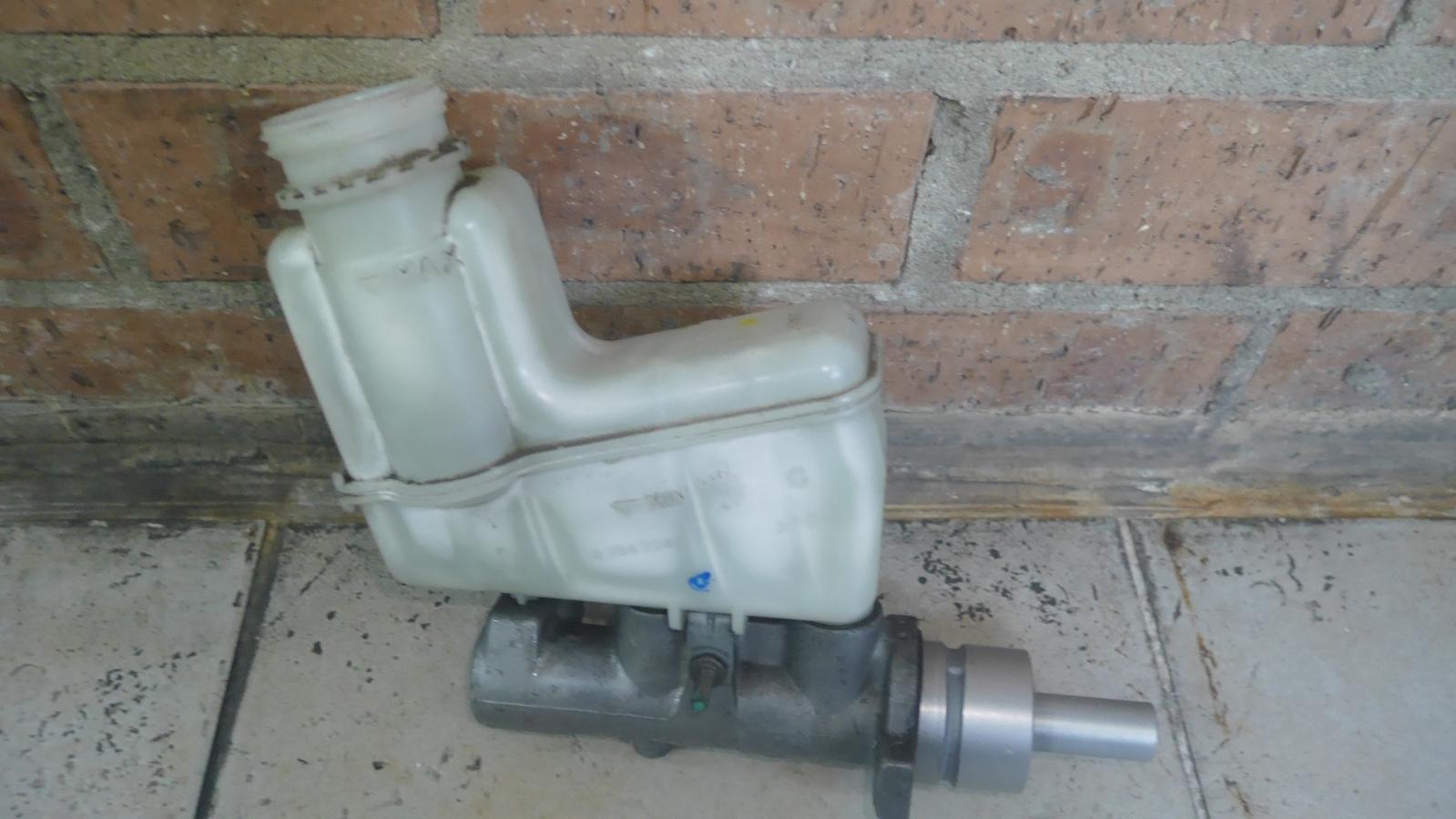 2004 Maserati 4200gt Master Cylinder View Auto part Master Cylinder Maserati 4200gt 2004