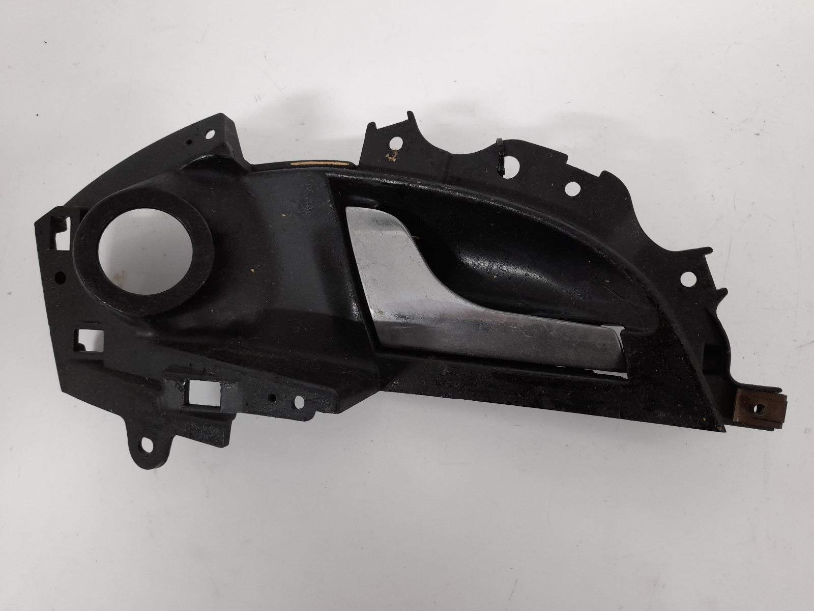 View Auto part Door Handle Maserati Quattroporte 2004