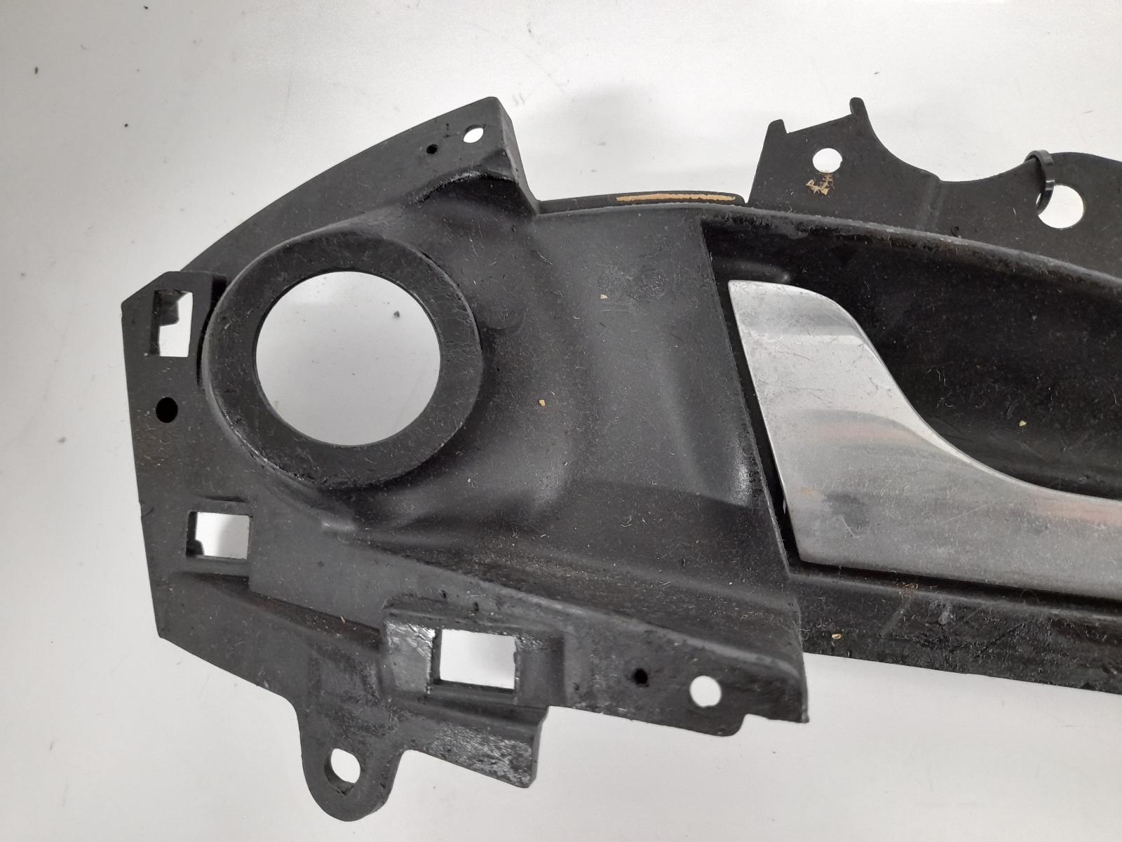 View Auto part Door Handle Maserati Quattroporte 2004