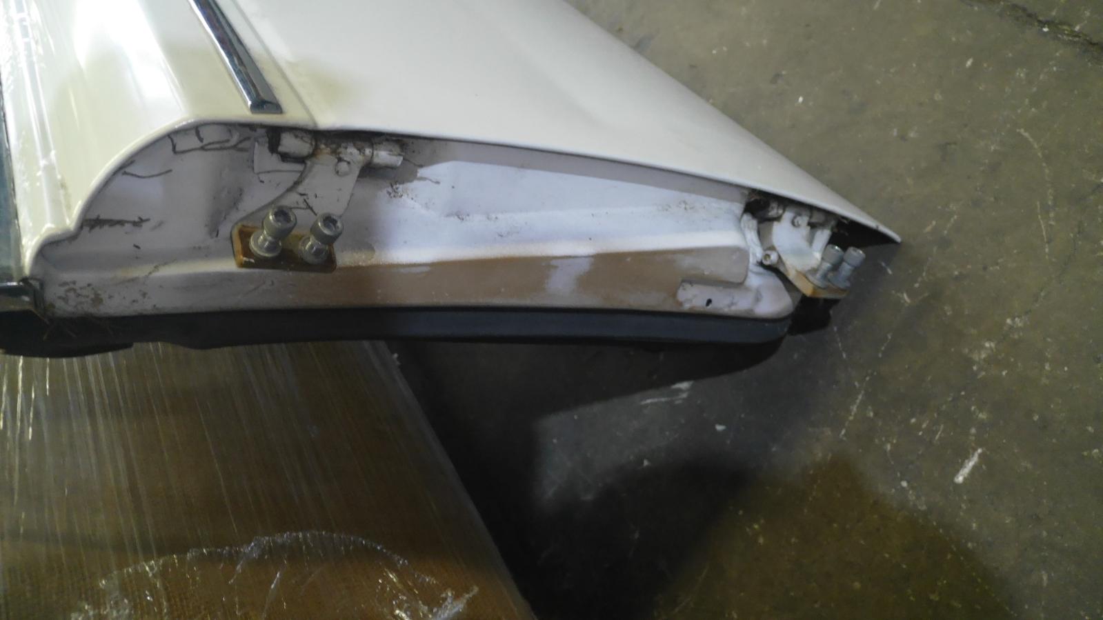 1979 Rolls-royce Silver Shadow/silver Wraith Ii Left Rear Door/Sliding View Auto part Left Rear Door/Sliding Rolls-royce Silver Shadow/silver Wraith Ii 1979