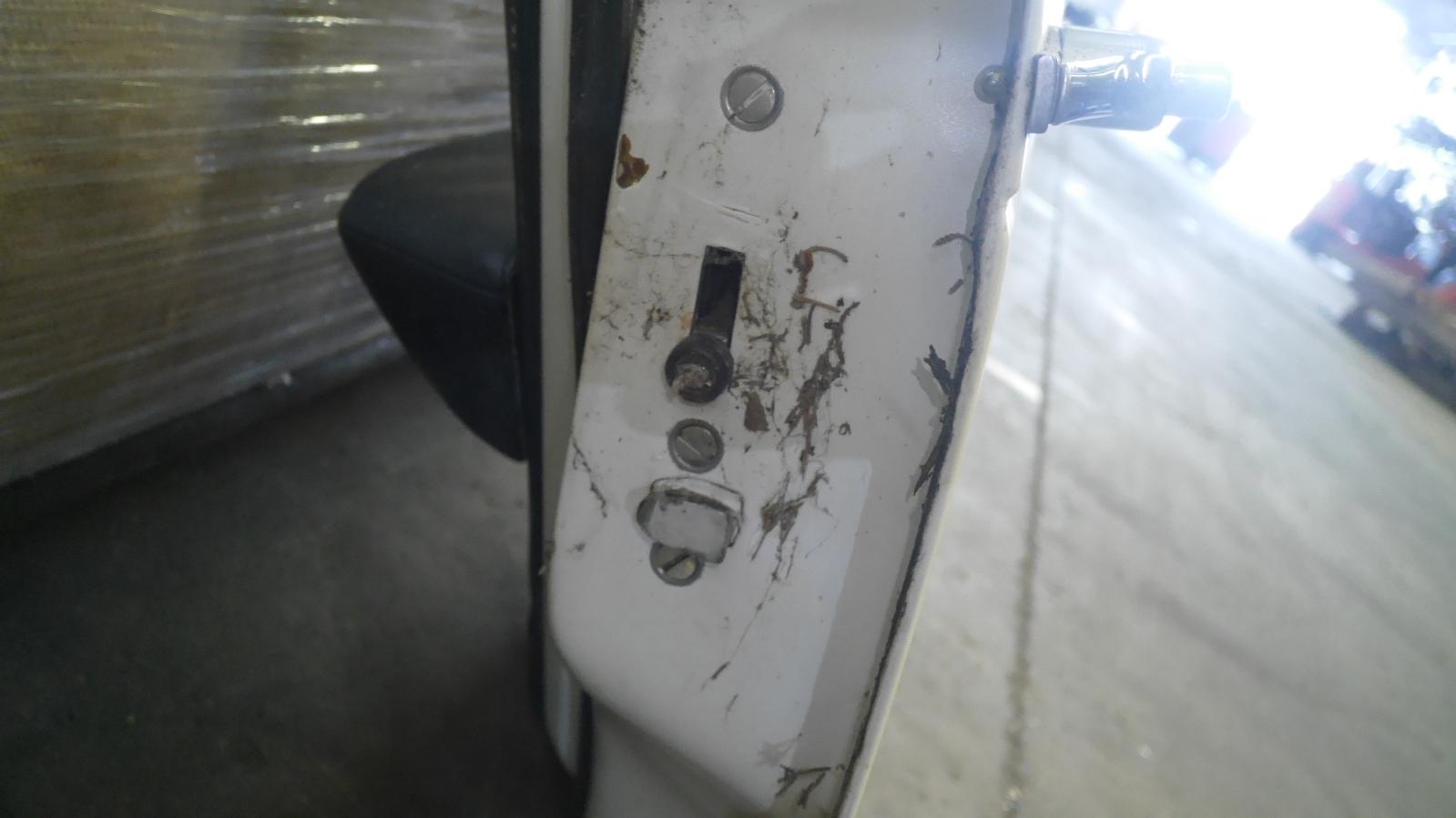 1979 Rolls-royce Silver Shadow/silver Wraith Ii Right Rear Door Sliding View Auto part Right Rear Door Sliding Rolls-royce Silver Shadow/silver Wraith Ii 1979