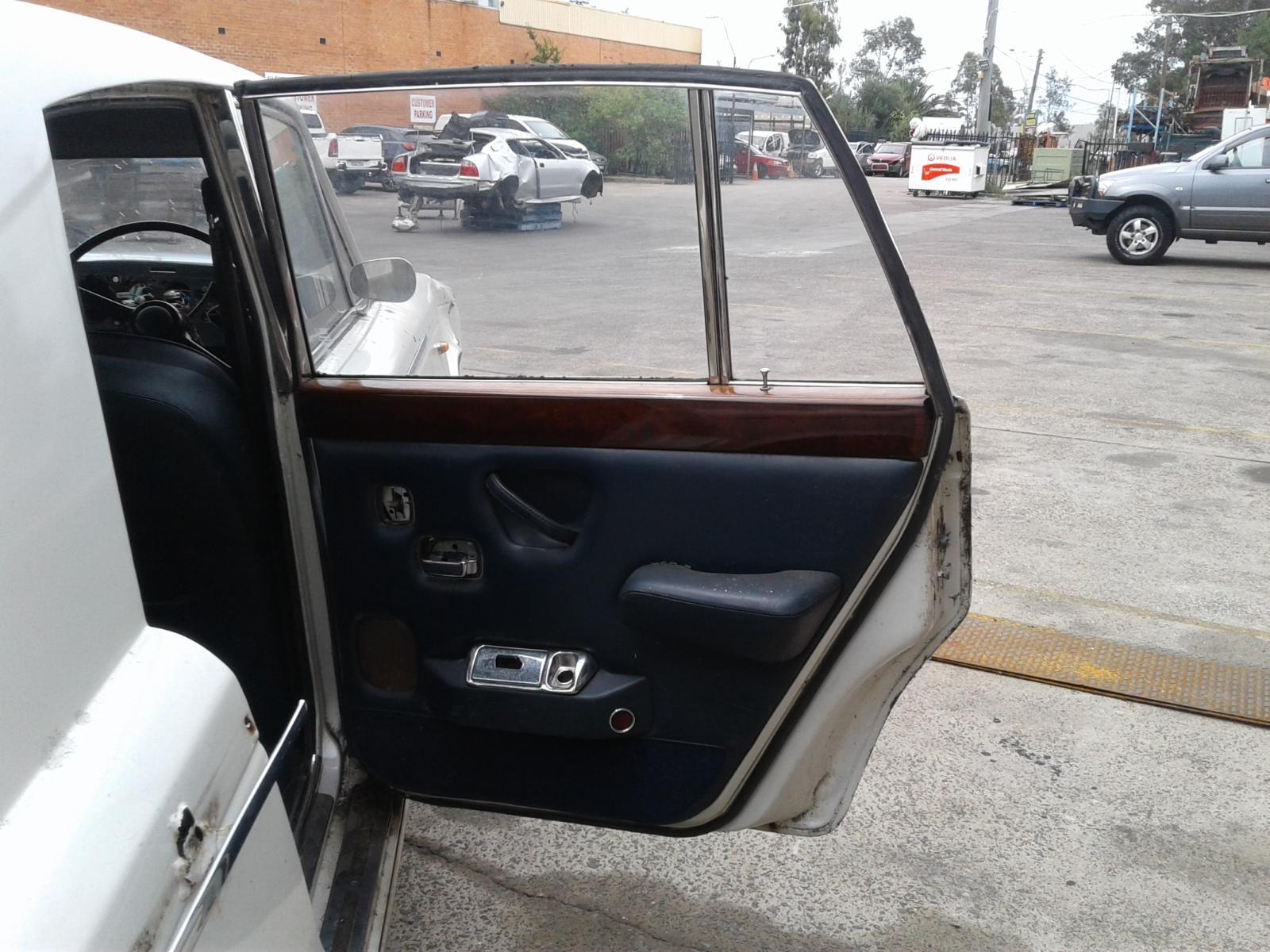 1979 Rolls-royce Silver Shadow/silver Wraith Ii Right Rear Door Sliding View Auto part Right Rear Door Sliding Rolls-royce Silver Shadow/silver Wraith Ii 1979