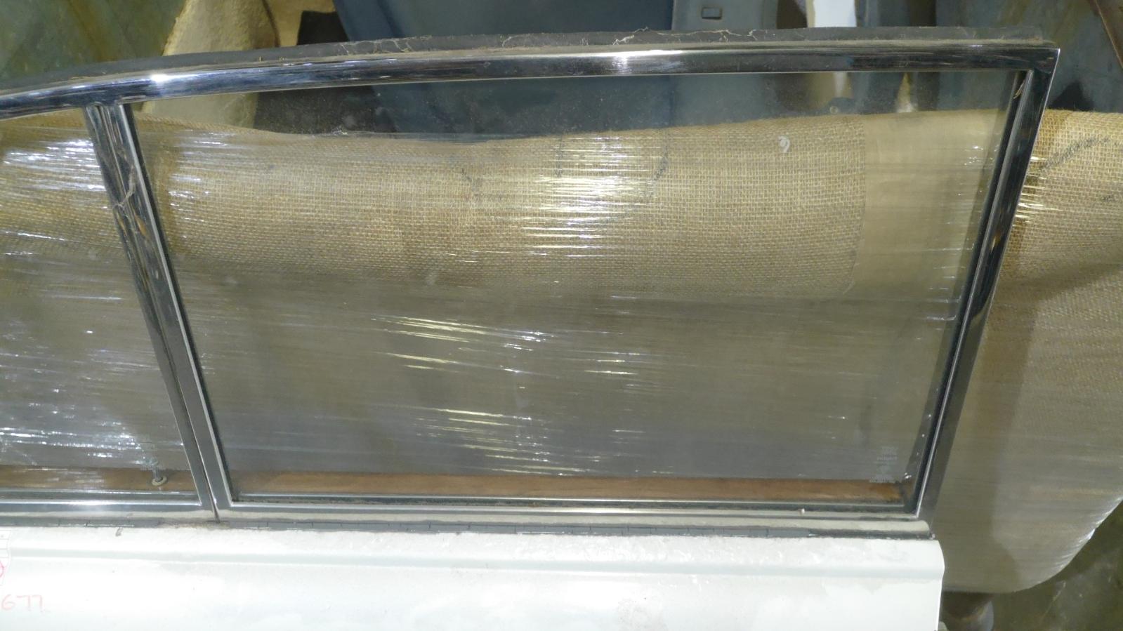 1979 Rolls-royce Silver Shadow/silver Wraith Ii Right Rear Door Sliding View Auto part Right Rear Door Sliding Rolls-royce Silver Shadow/silver Wraith Ii 1979