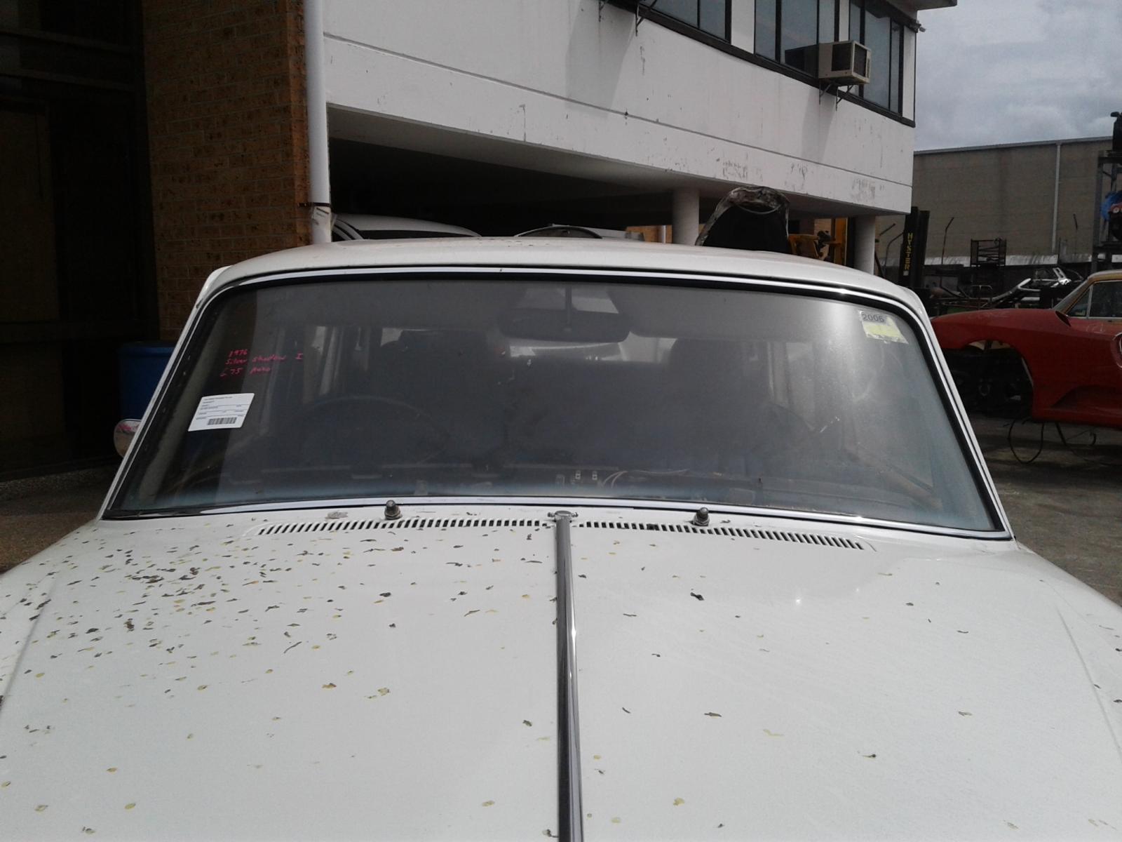 1979 Rolls-royce Silver Shadow/silver Wraith Ii Windshield View Auto part Windshield Rolls-royce Silver Shadow/silver Wraith Ii 1979