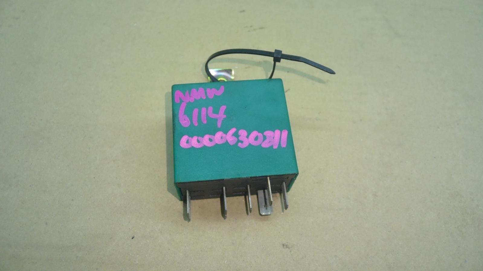 View Auto part Misc Switch/Relay Maserati 4200gt 2004
