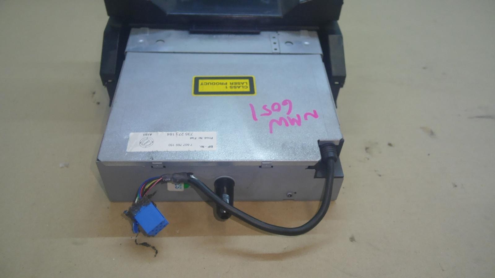 2005 Maserati Quattroporte Radio/Cd/Dvd/Sat/Tv View Auto part Radio/Cd/Dvd/Sat/Tv Maserati Quattroporte 2005
